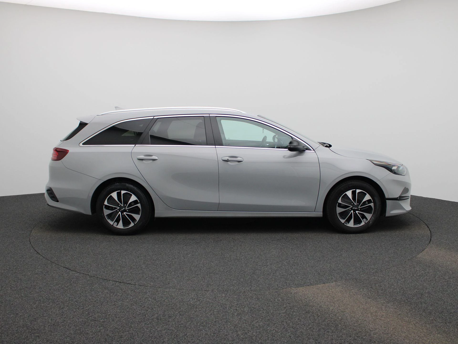 Kia-Ceed Sportswagon-image-7