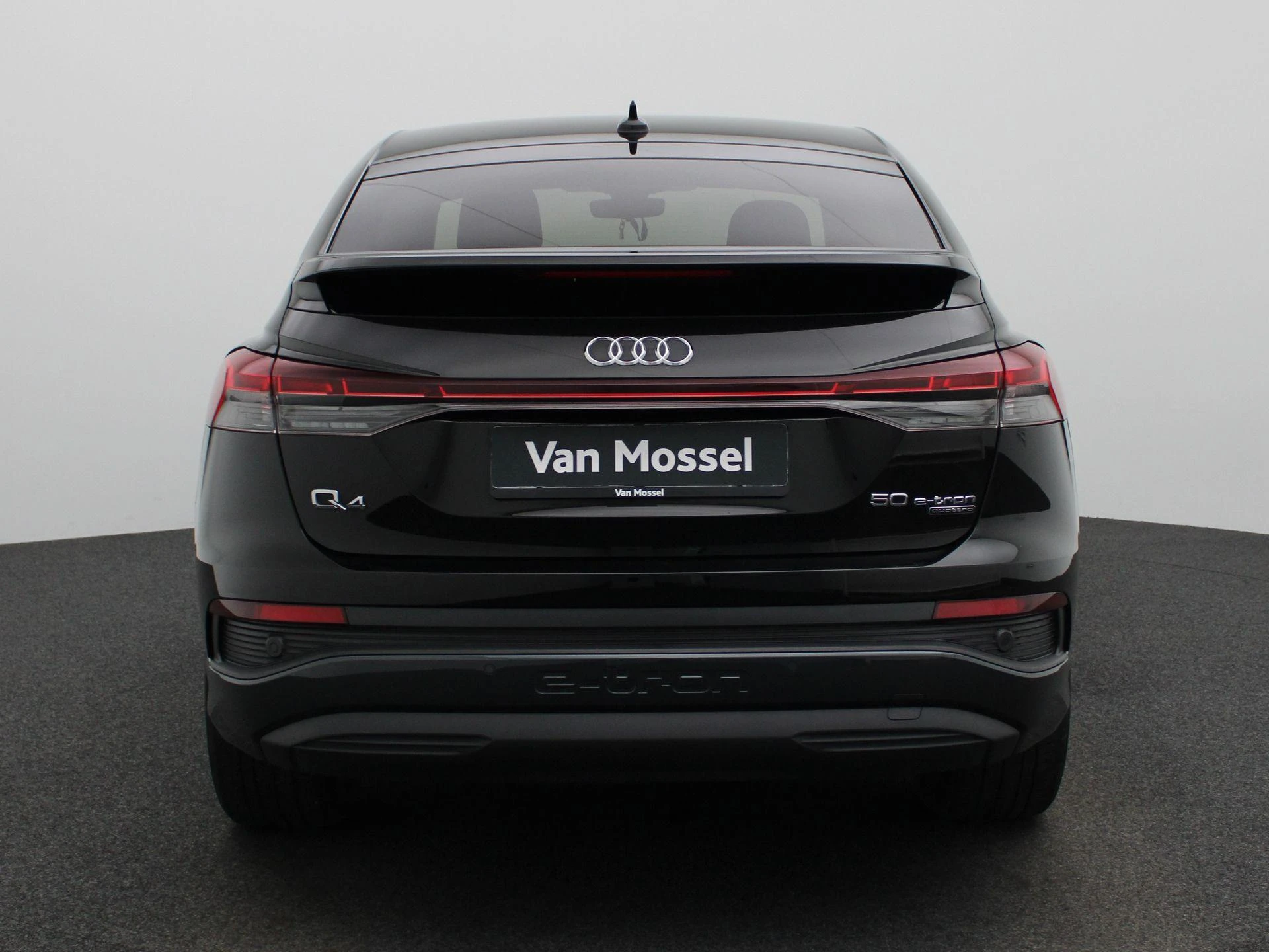 Audi-Q4 Sportback e-tron-image-4