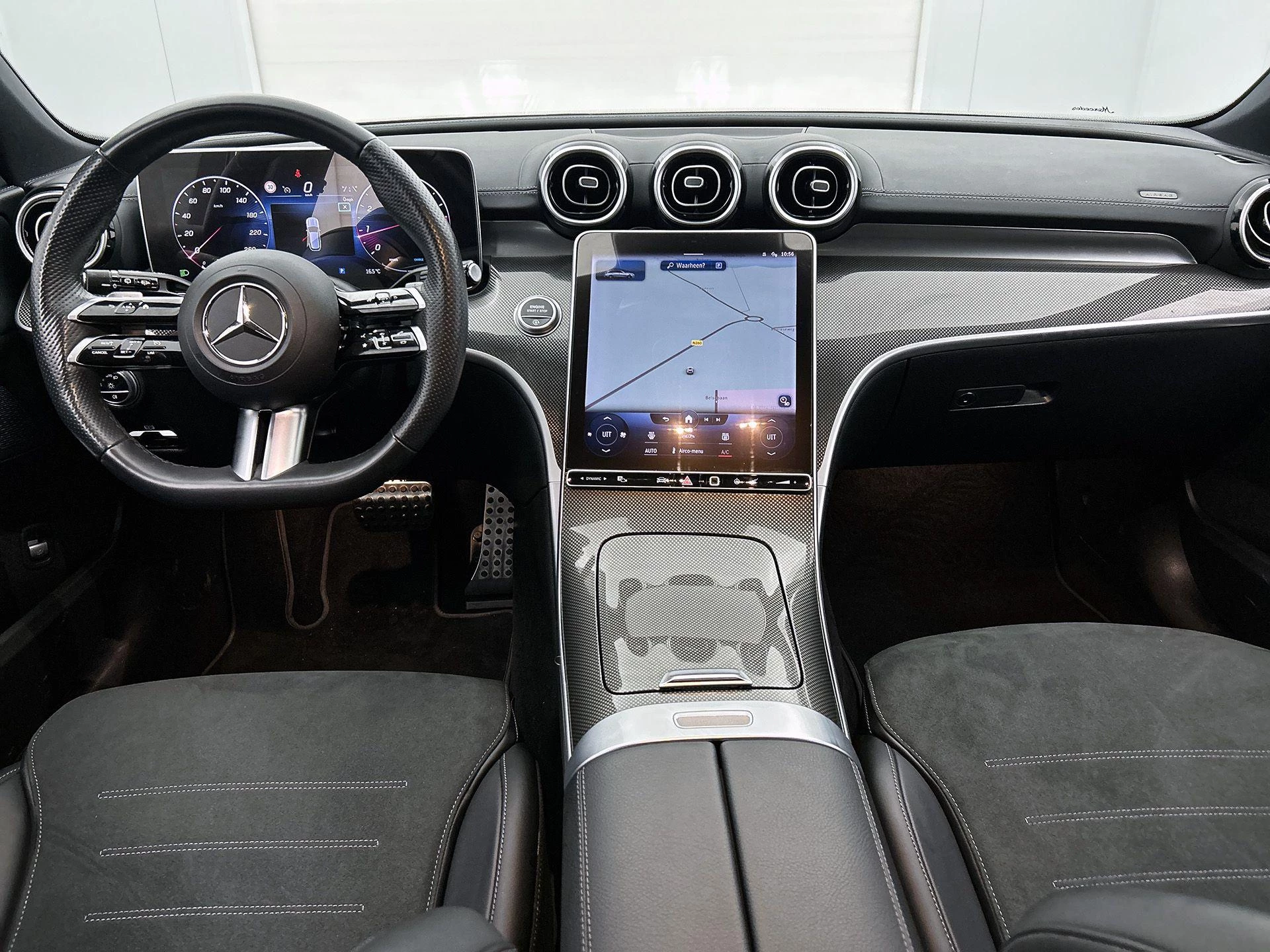 Mercedes-Benz-C-Klasse-image-42