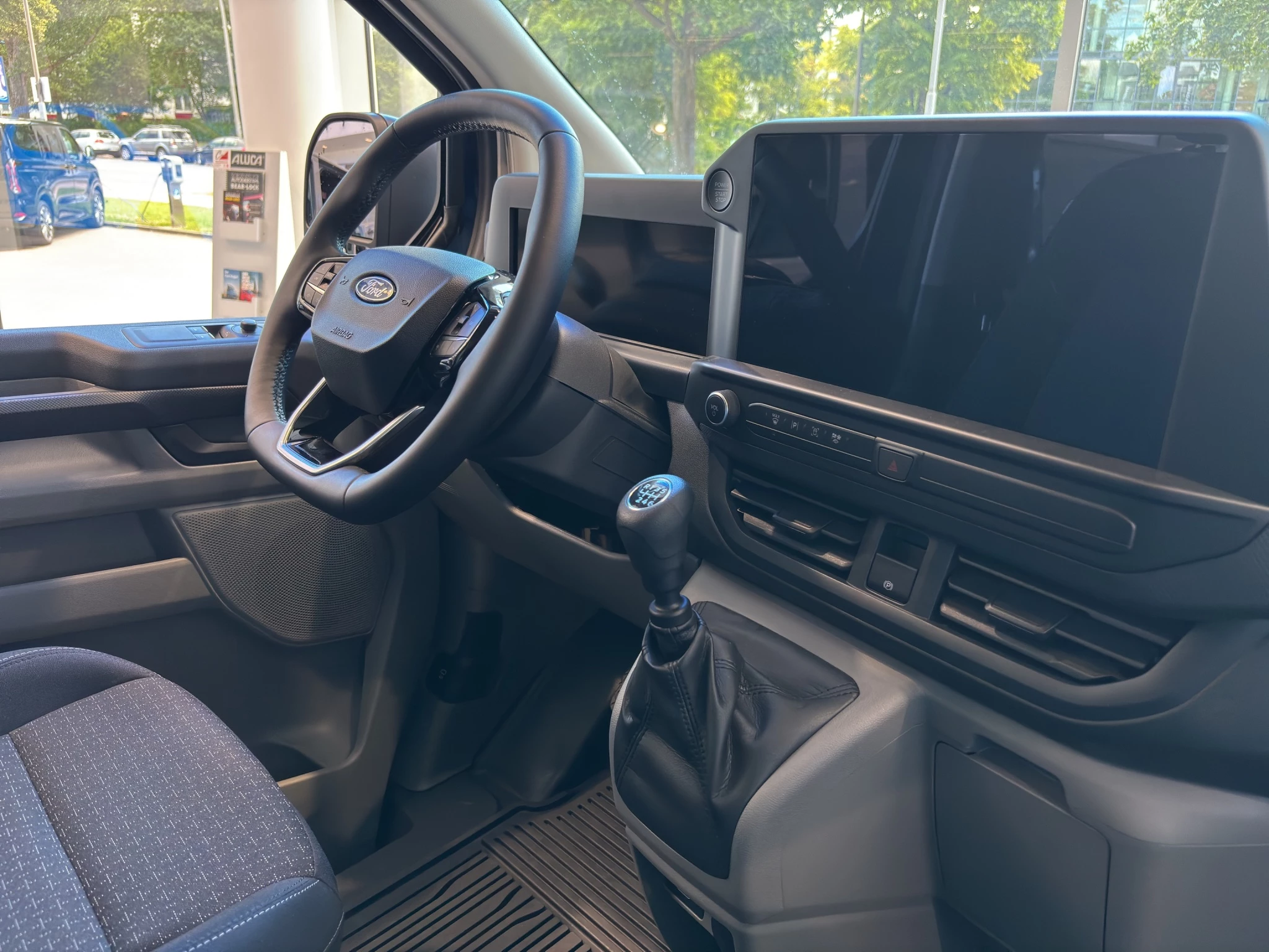 Ford-Transit Custom-image-20