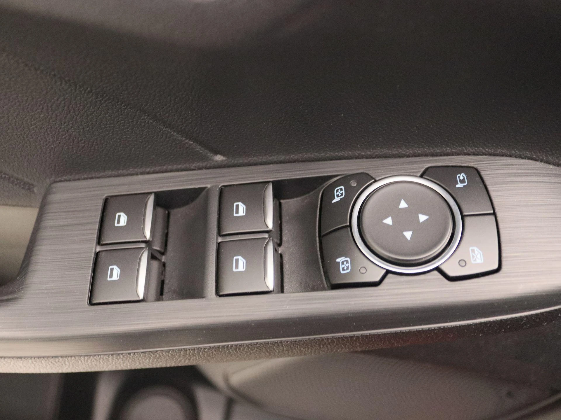 Ford-Kuga-image-21
