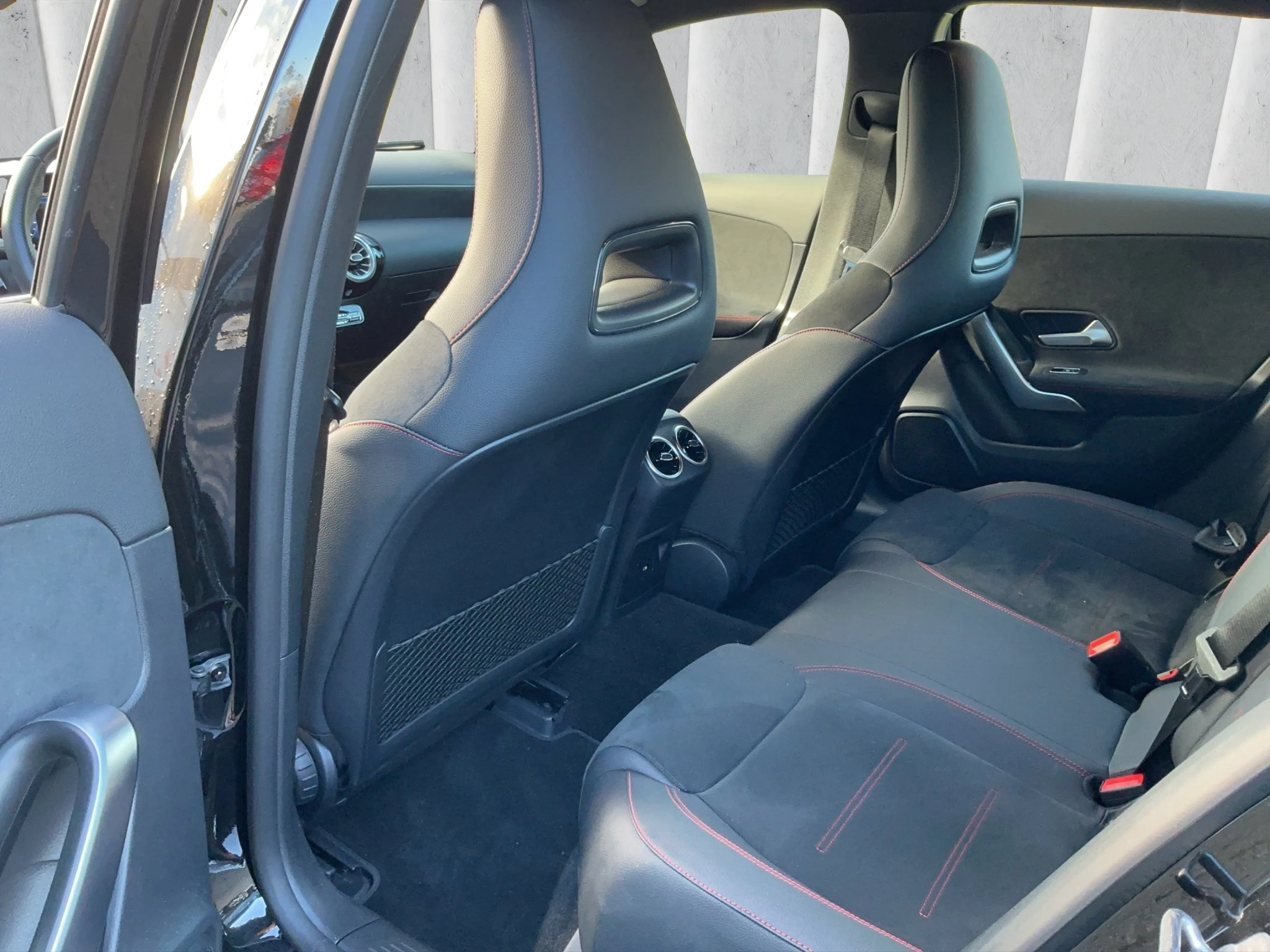 Mercedes-Benz-A-Klasse-image-15