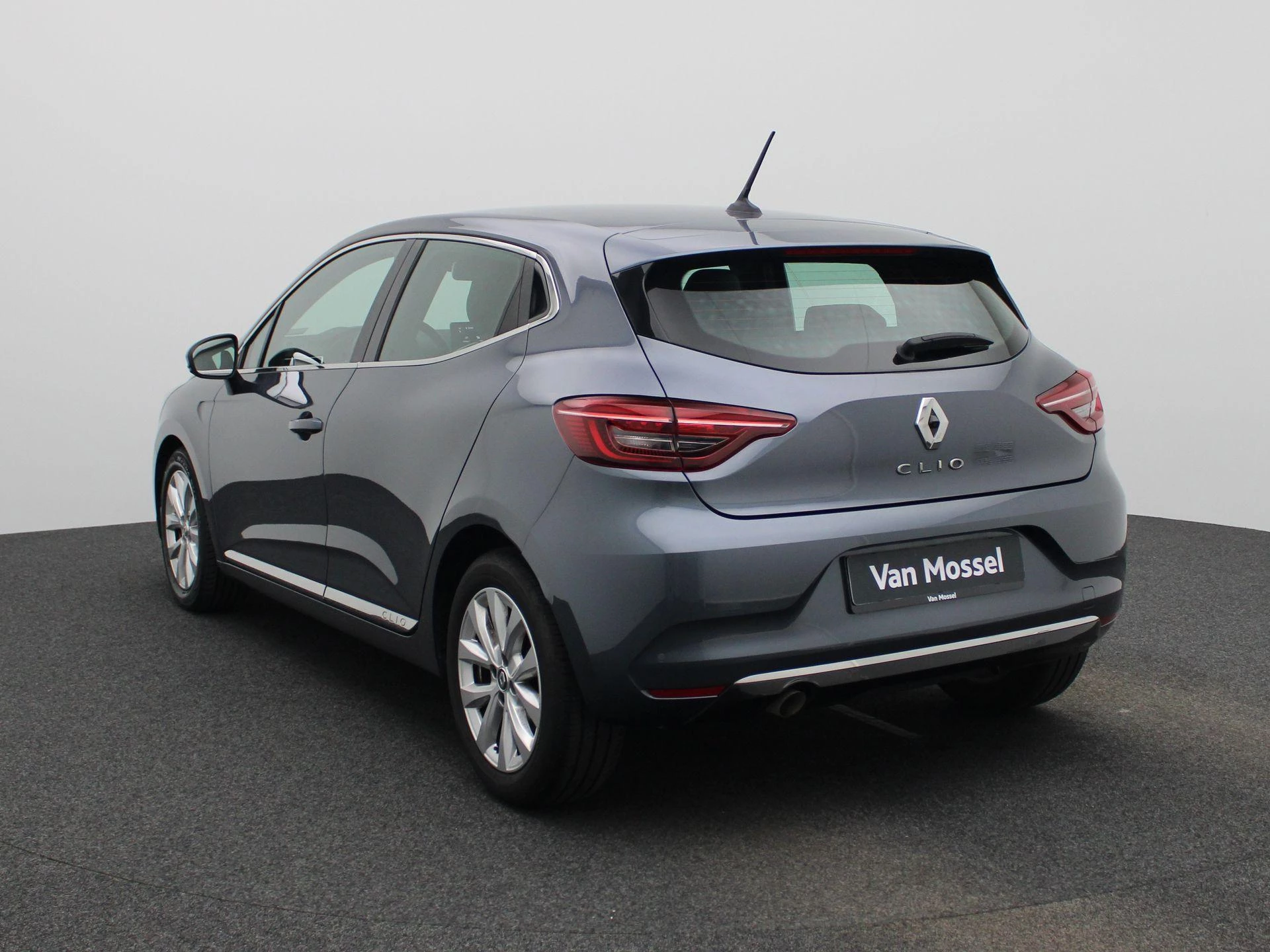 Renault-Clio-image-1
