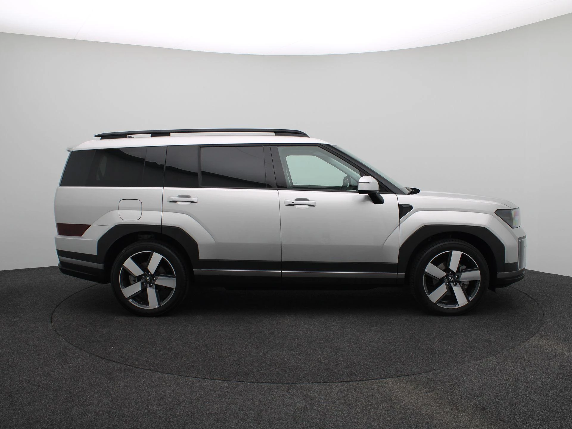 Hyundai-Santa Fe-image-5