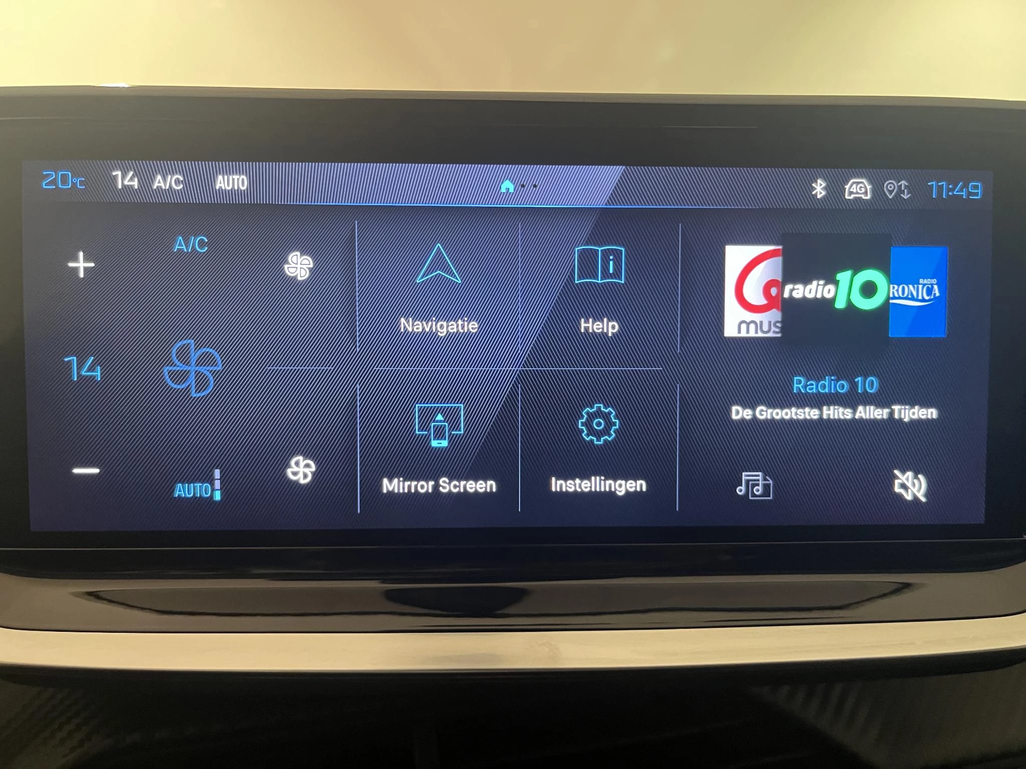 Peugeot-208-image-13