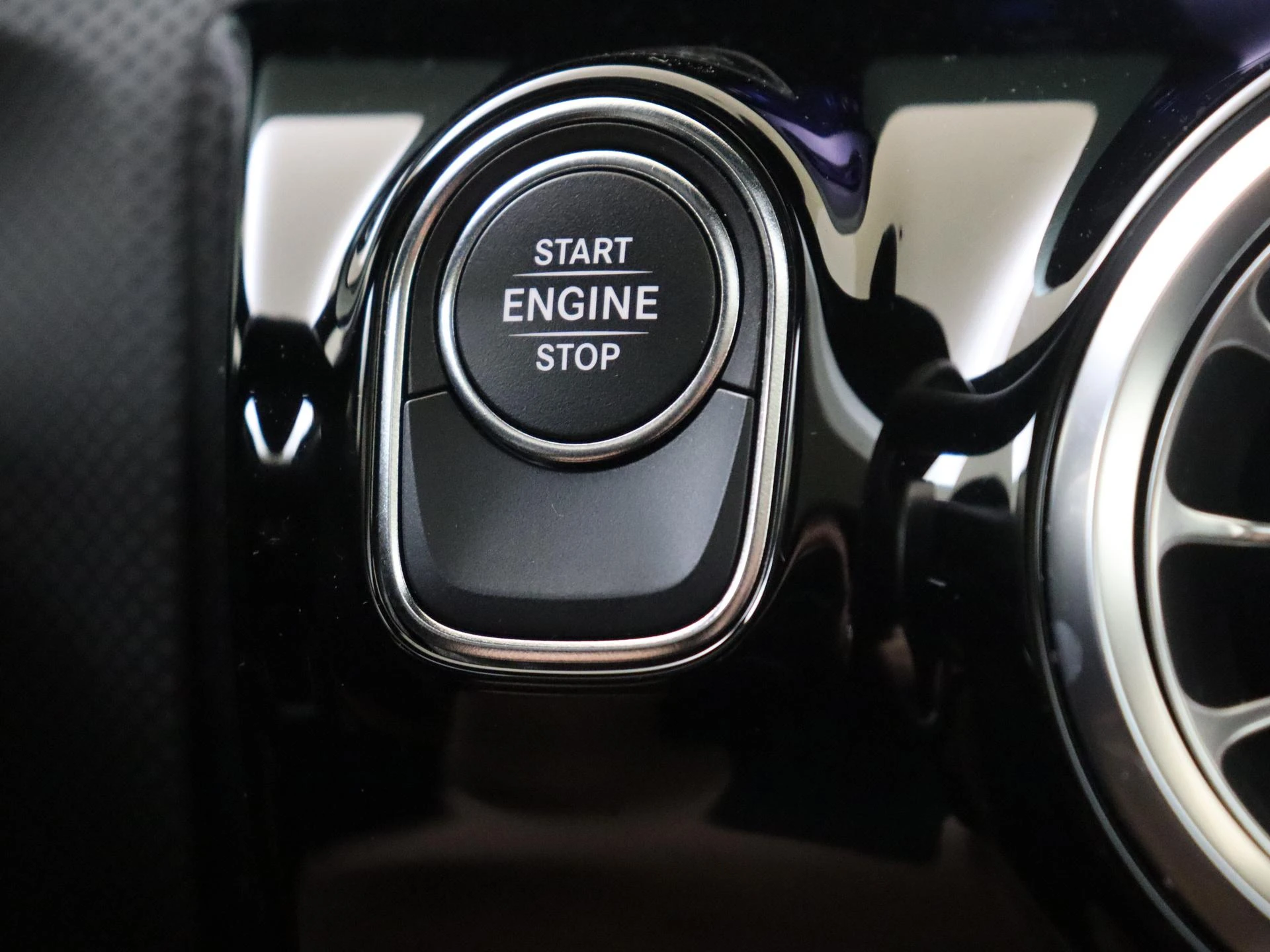 Mercedes-Benz-A-Klasse-image-21