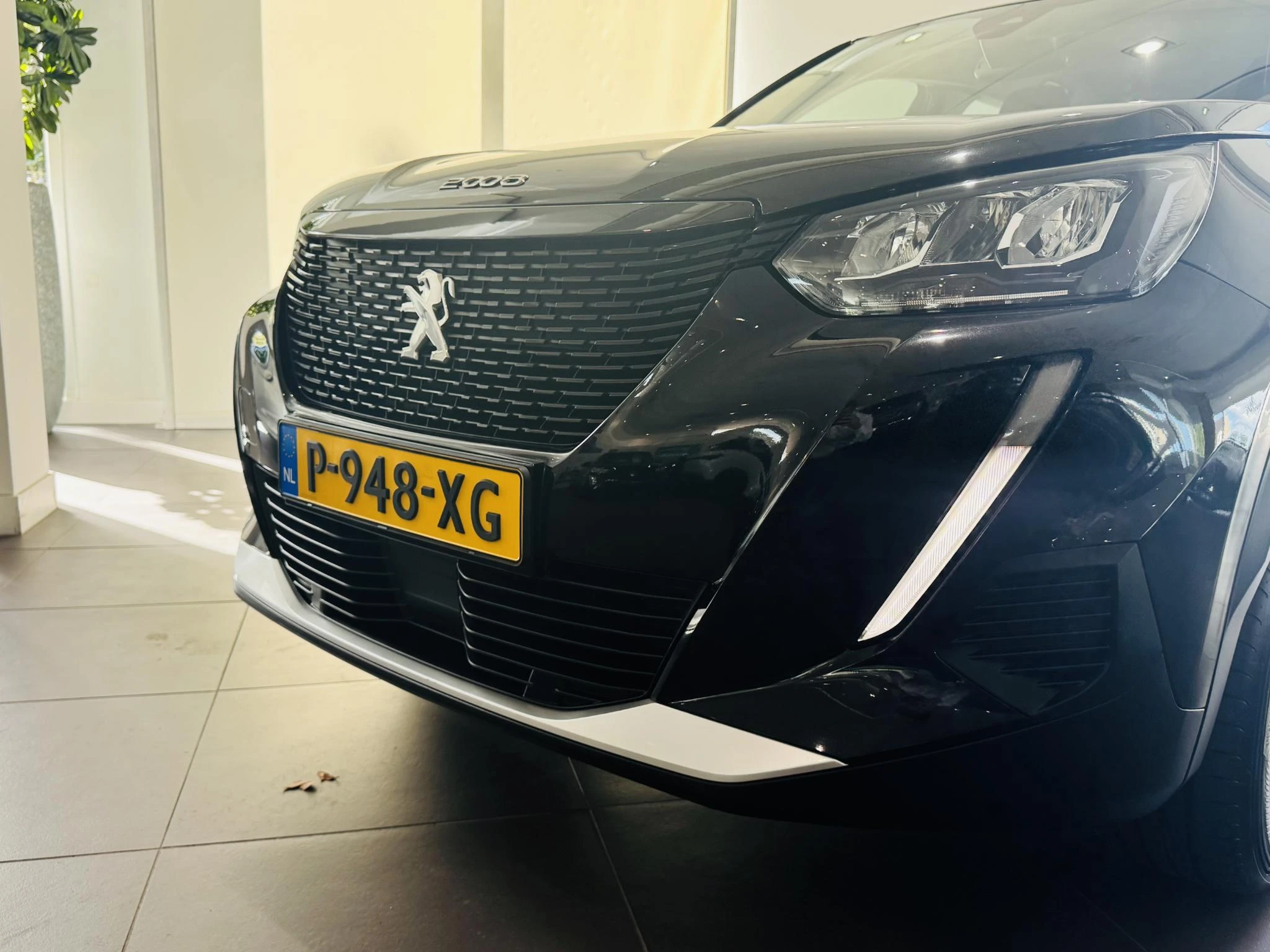 Peugeot-e-2008-image-19