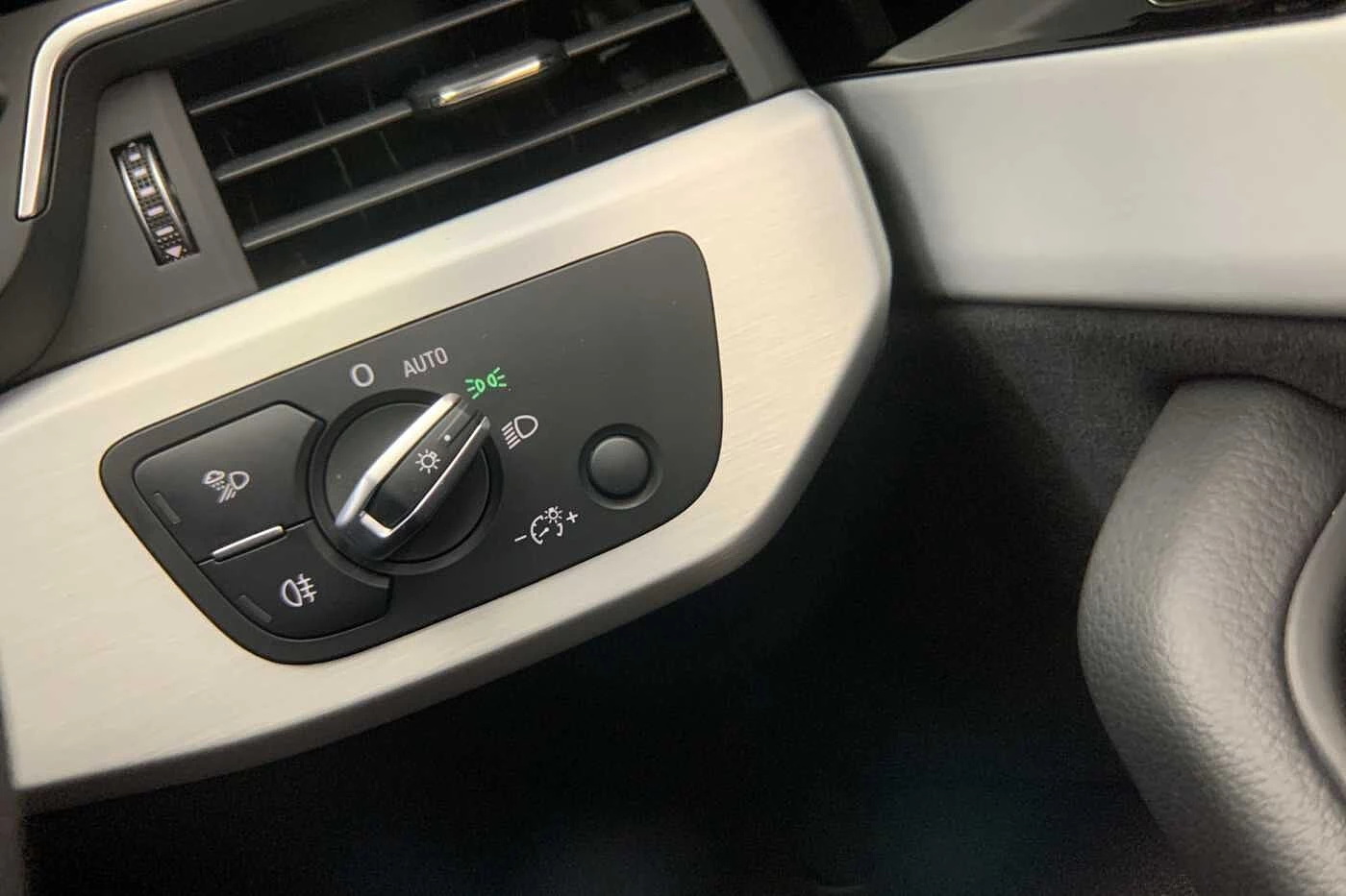 Audi-A4-image-25