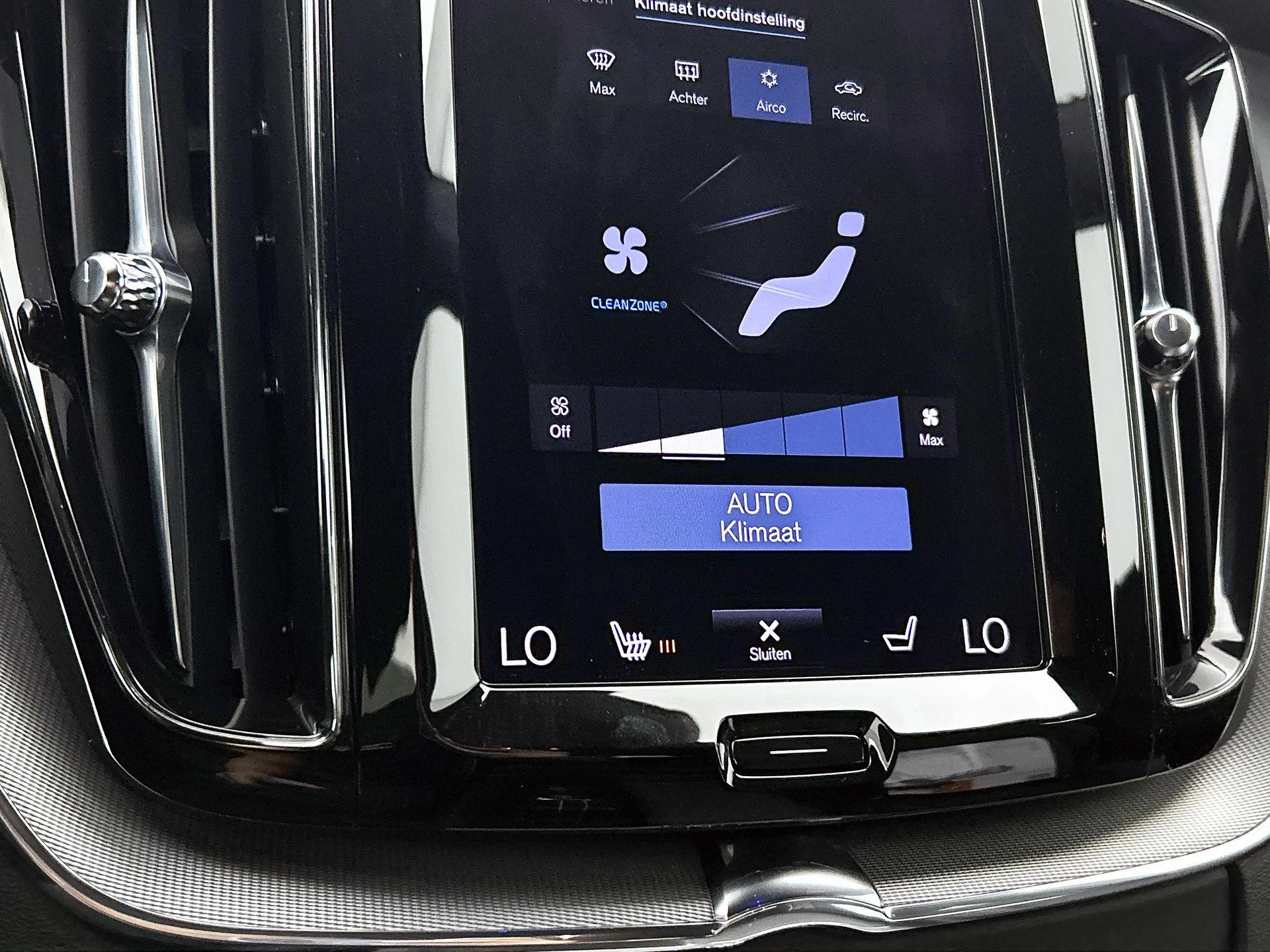 Volvo XC60 2.0 B5 R-Design