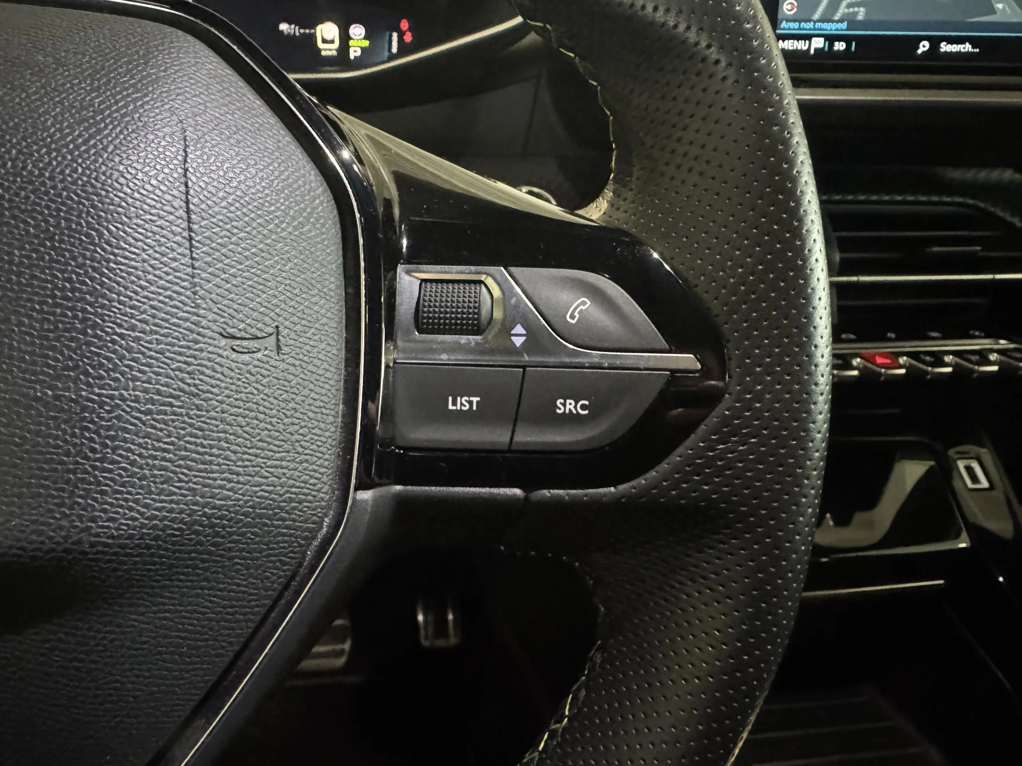 Peugeot-e-208-image-8