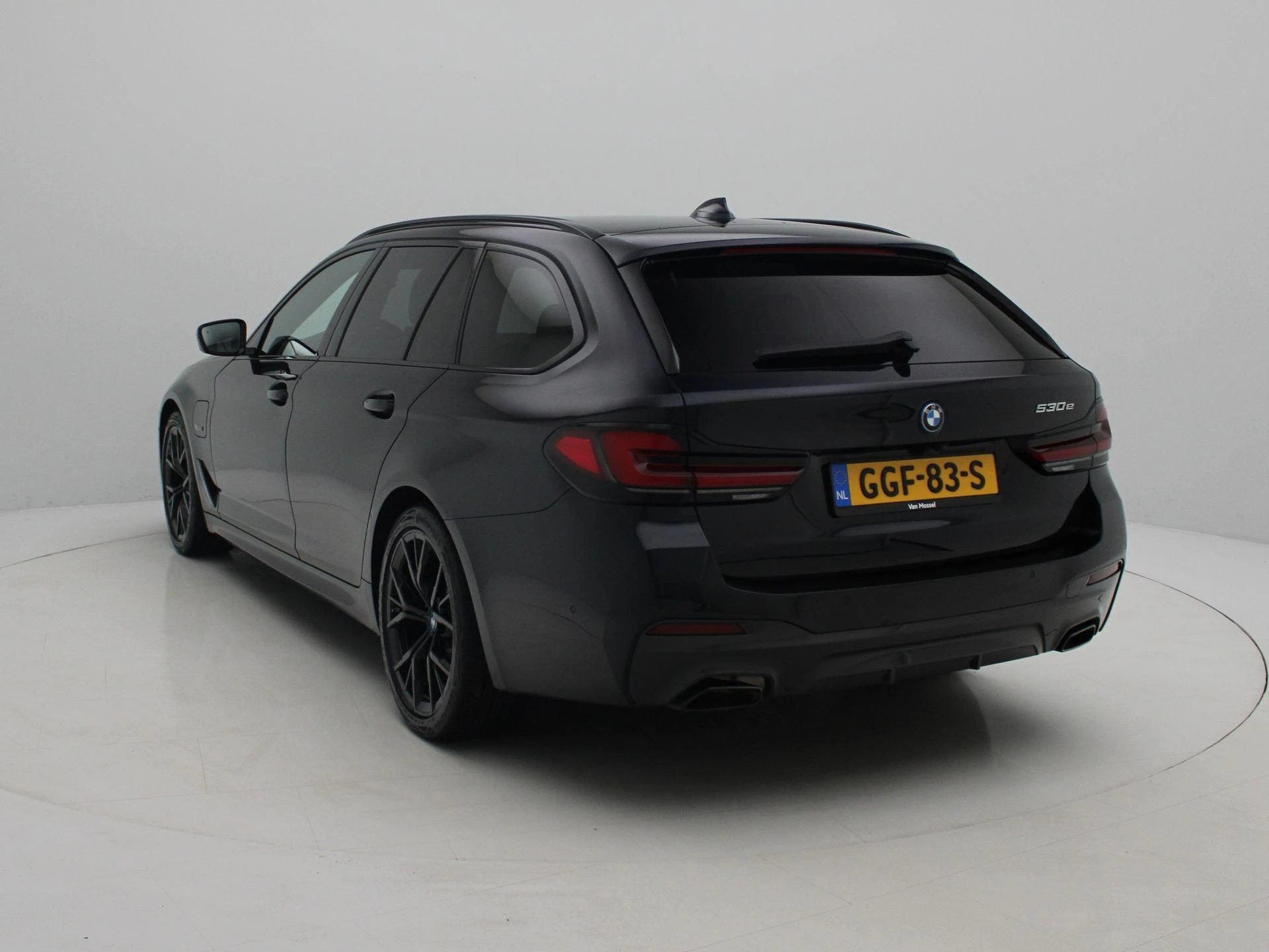 BMW-5 Serie-image-2
