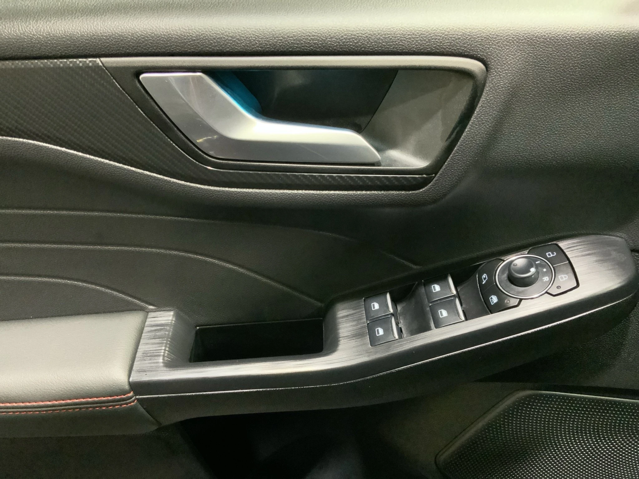 Ford-Kuga-image-15