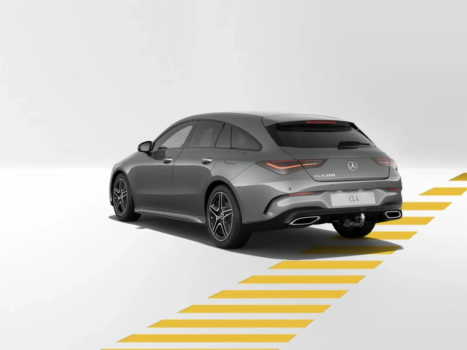 Mercedes-Benz-CLA 200-image-4