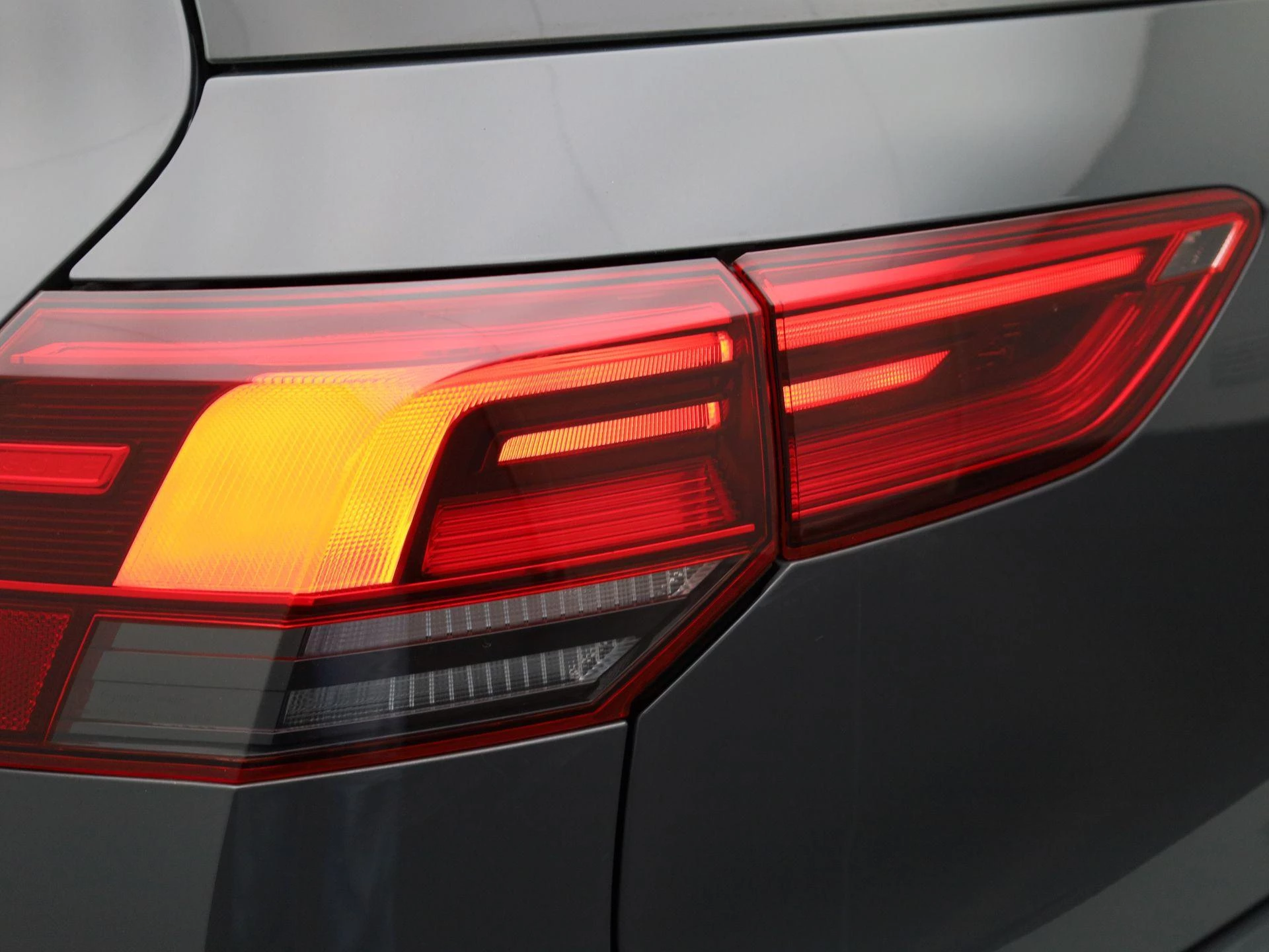 Volkswagen-Golf-image-31