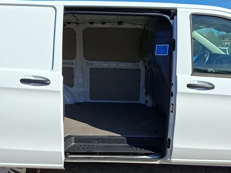 Mercedes-Benz Vito 116 NEUES MODELL AHK NAVI KAMERA TEMPOMAT