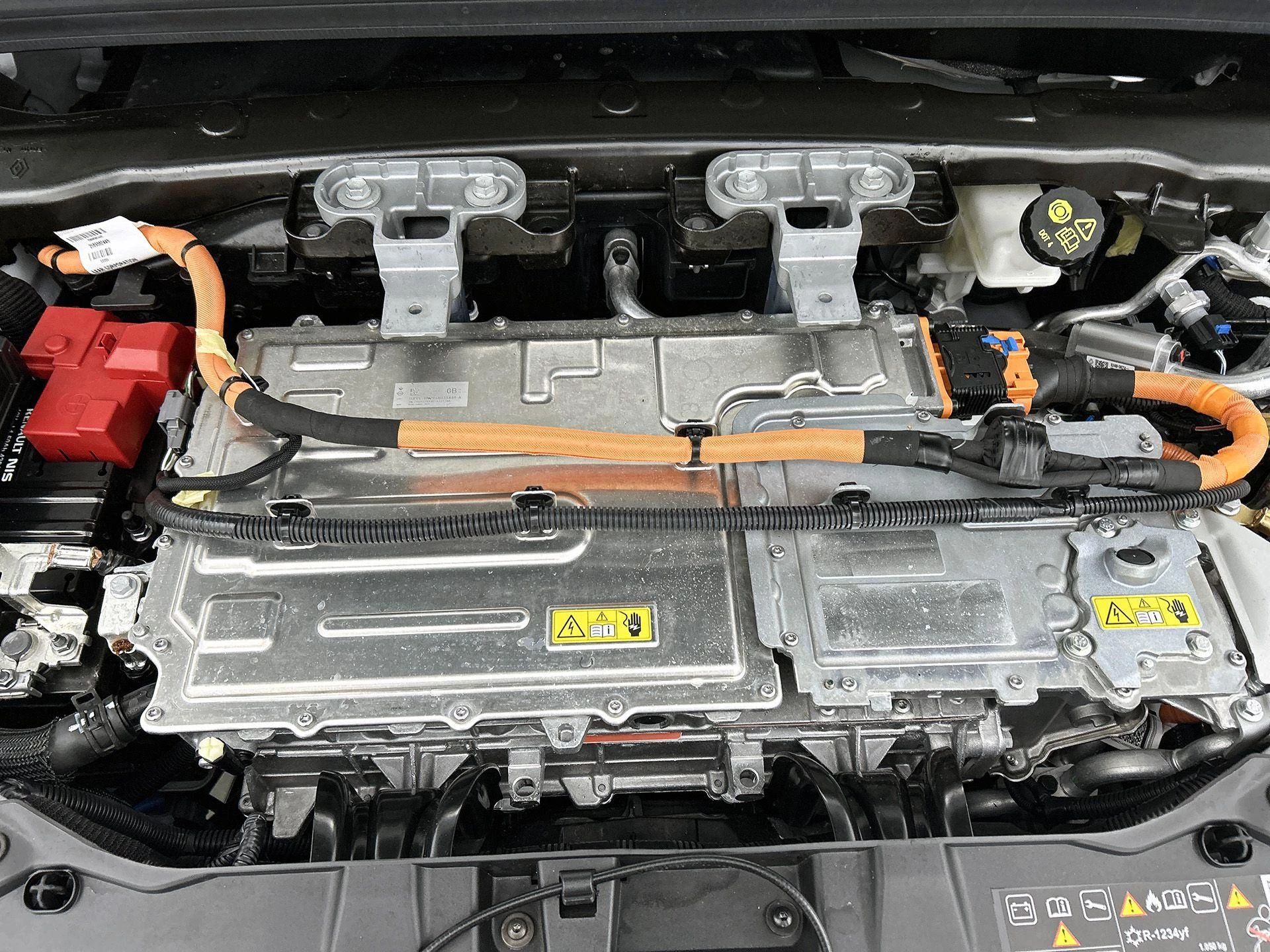 Renault-Megane E-Tech-image-32