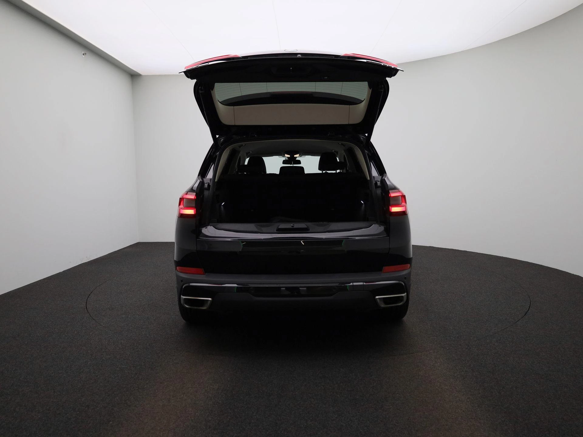 BMW-X5-image-11