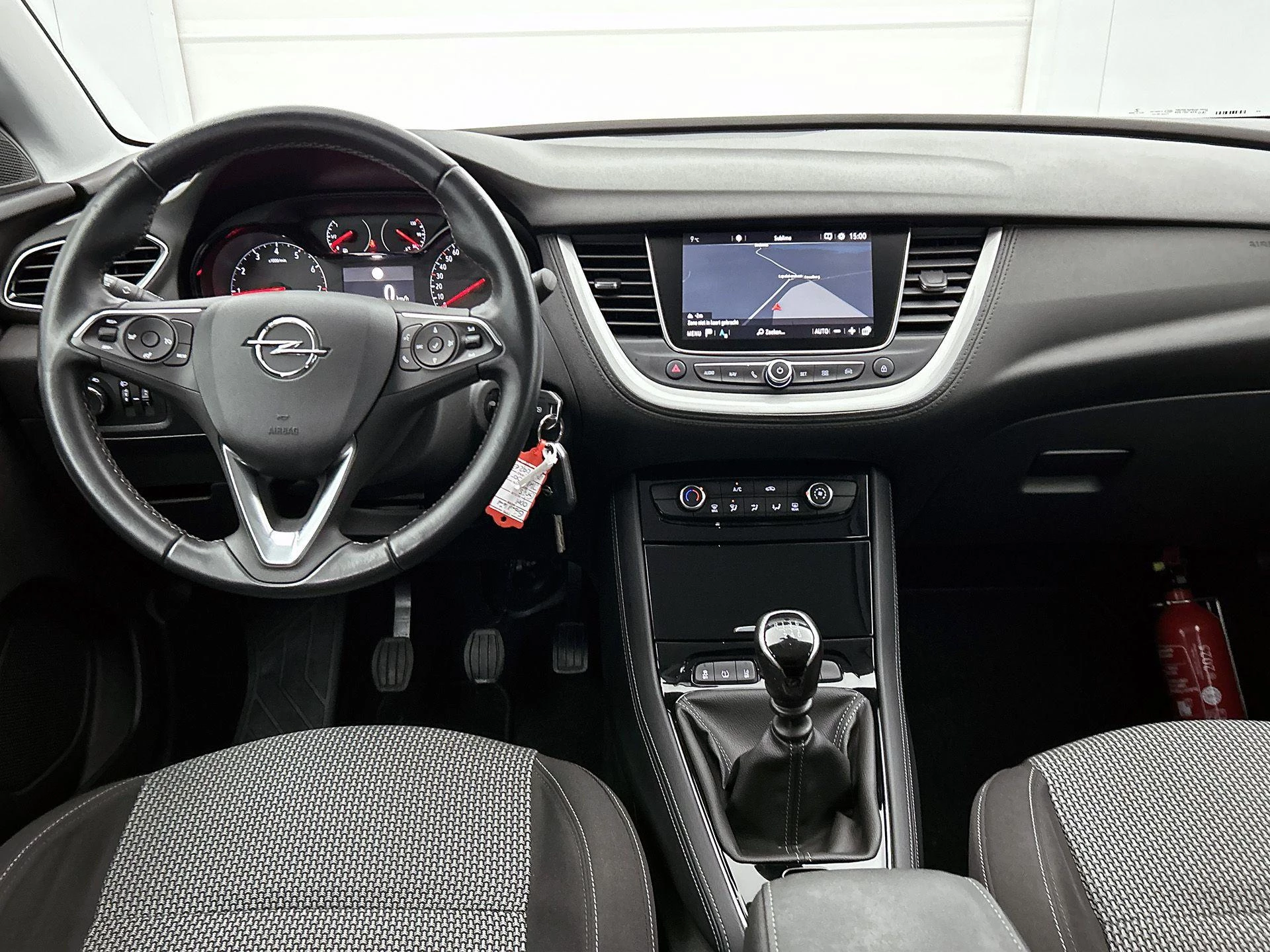 Opel-Grandland X-image-21