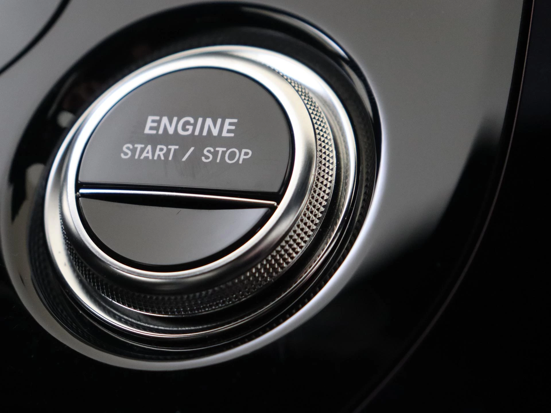 Mercedes-Benz-E-Klasse-image-20