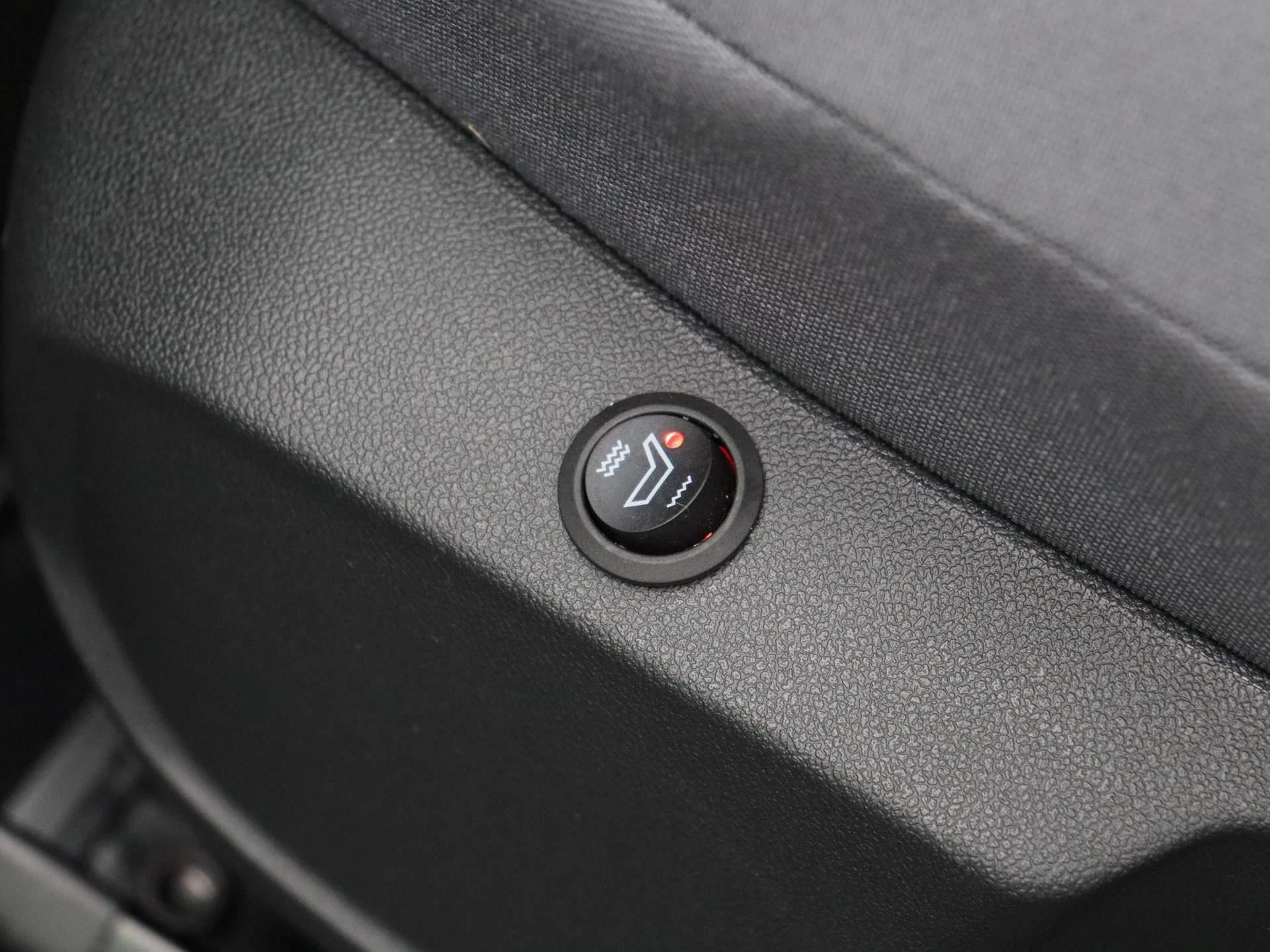 Volkswagen-ID.4-image-32