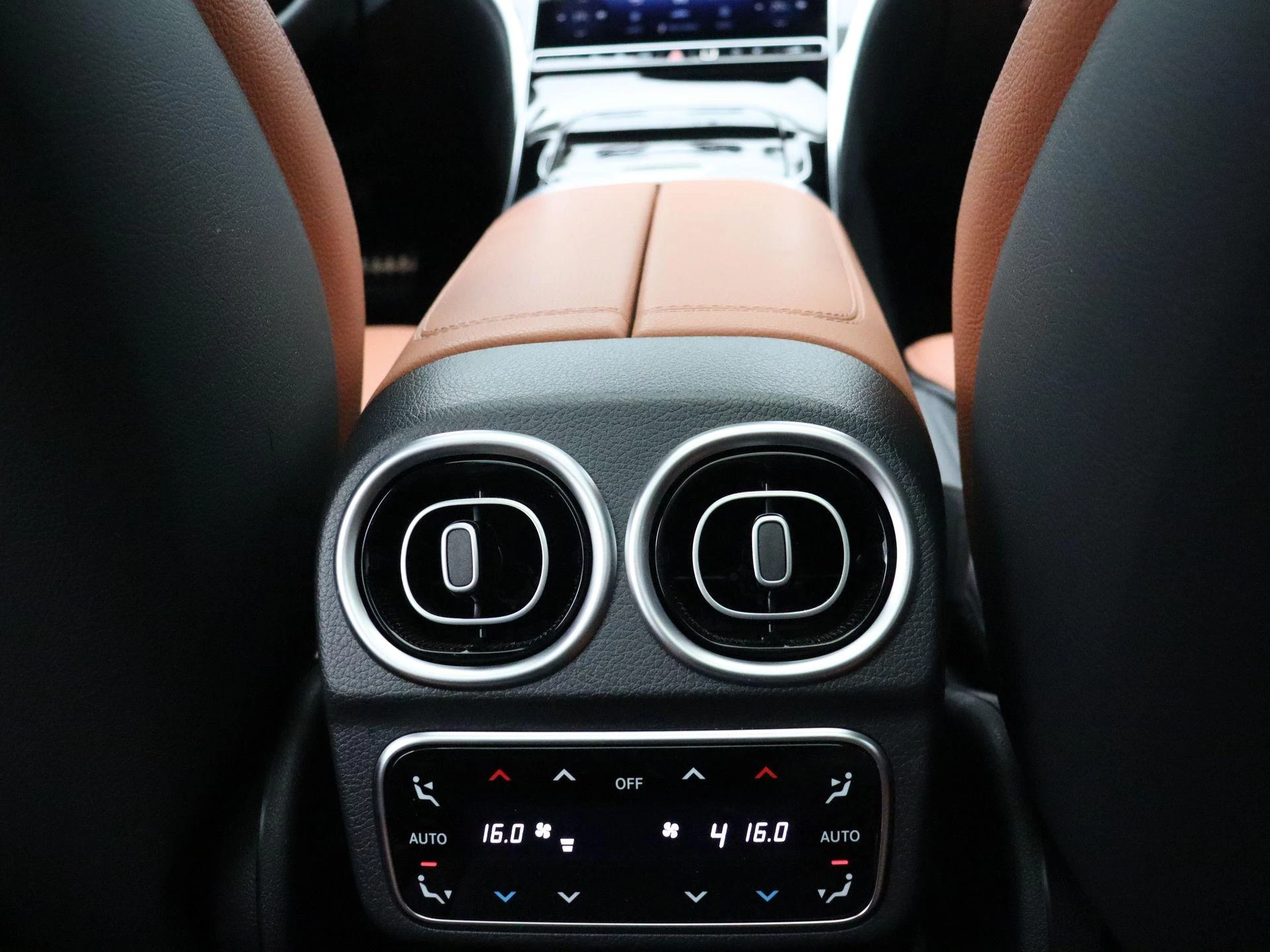 Mercedes-Benz Classe C 300 e AMG Line Estate + LEDER TWO TONE + PANO DAK + BURMESTER +