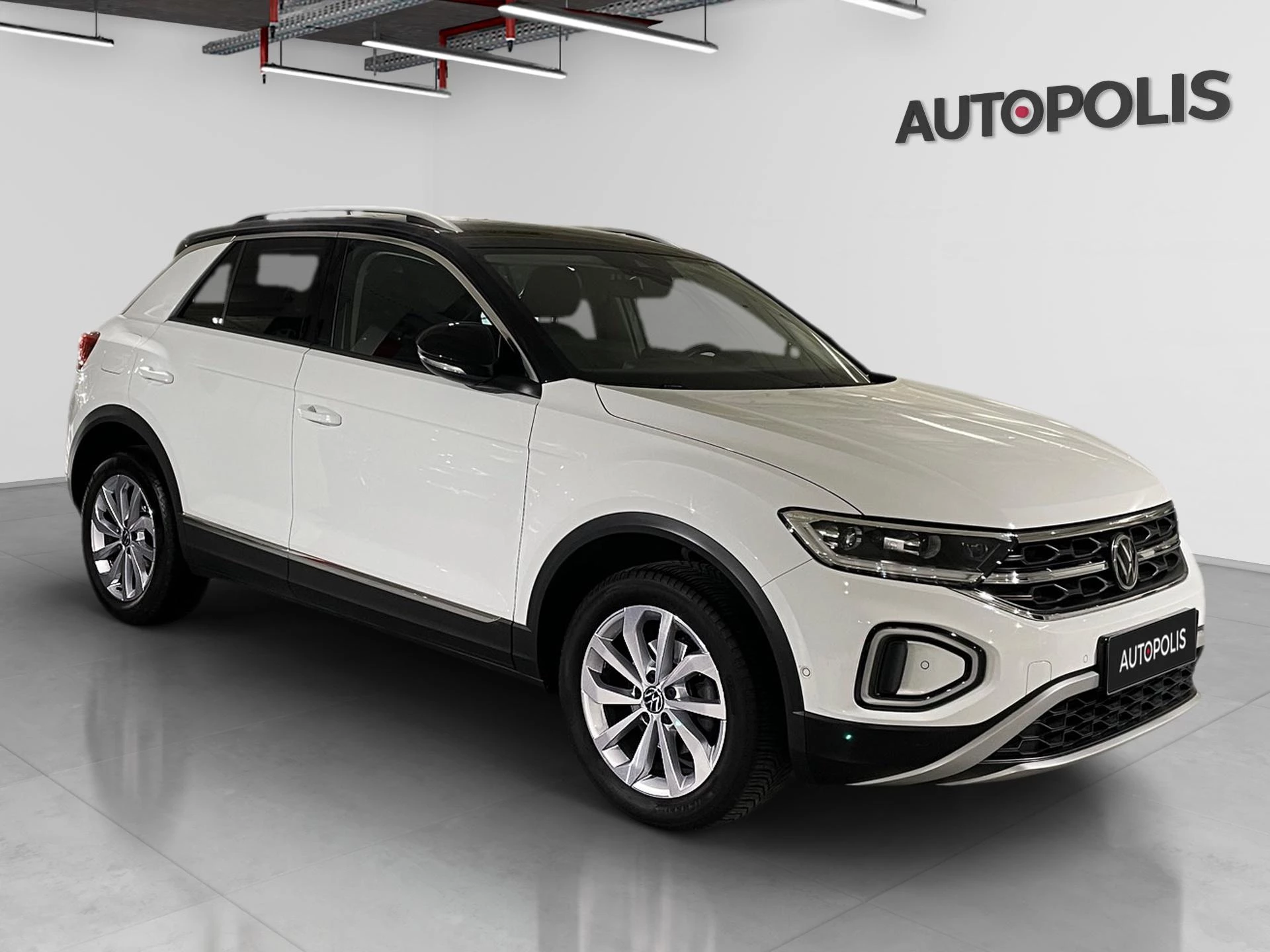 Volkswagen-T-Roc-image-18