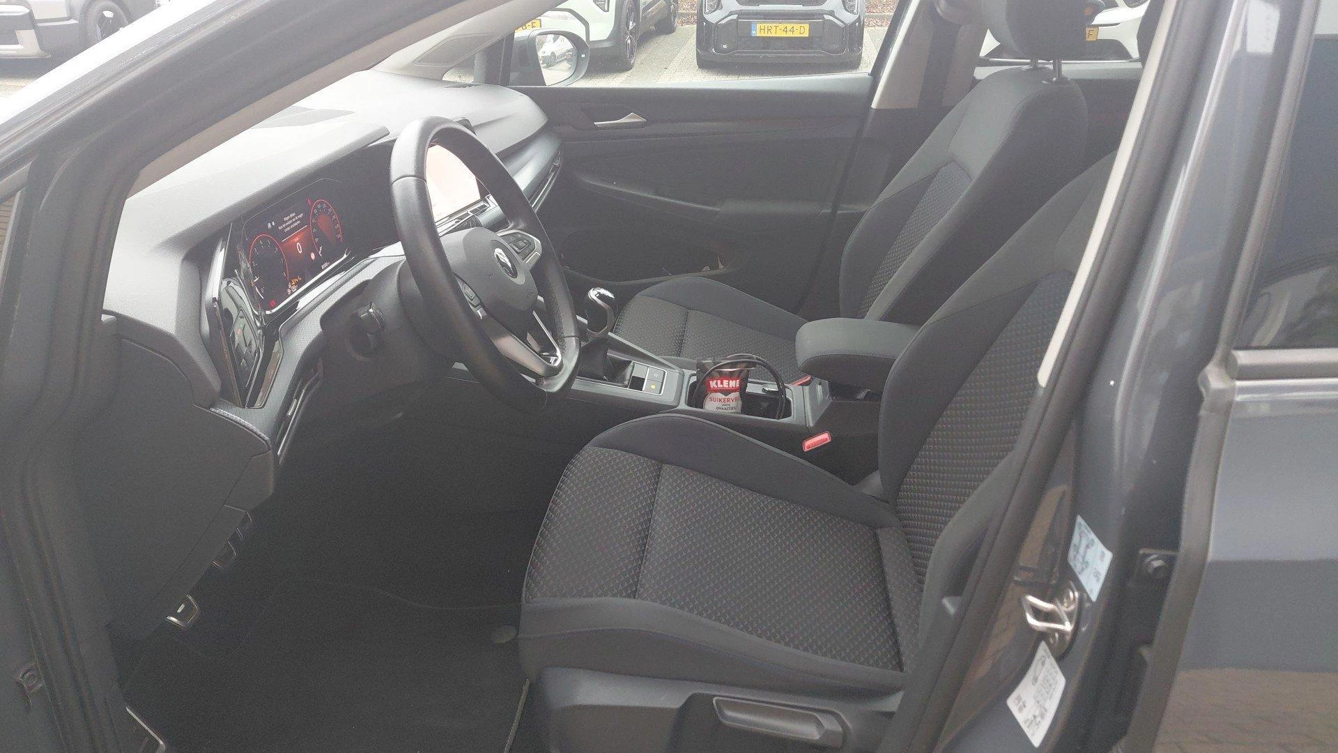 Volkswagen-Golf-image-6