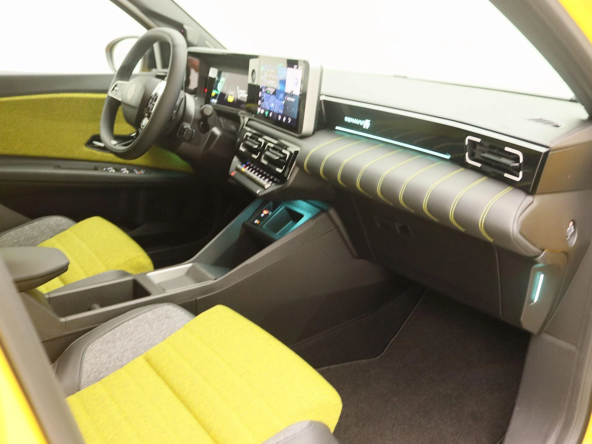Renault-5-image-21