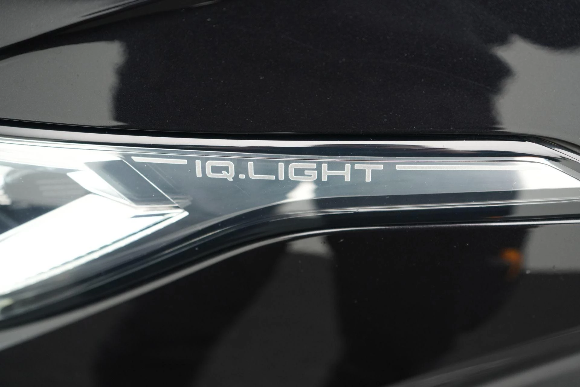 Volkswagen-Tiguan-image-13