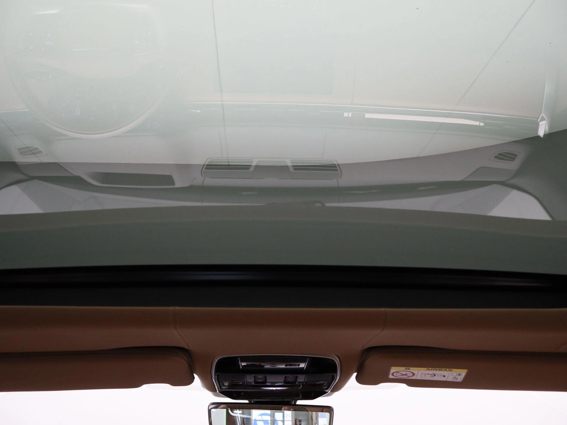 Land Rover-Range Rover-image-43