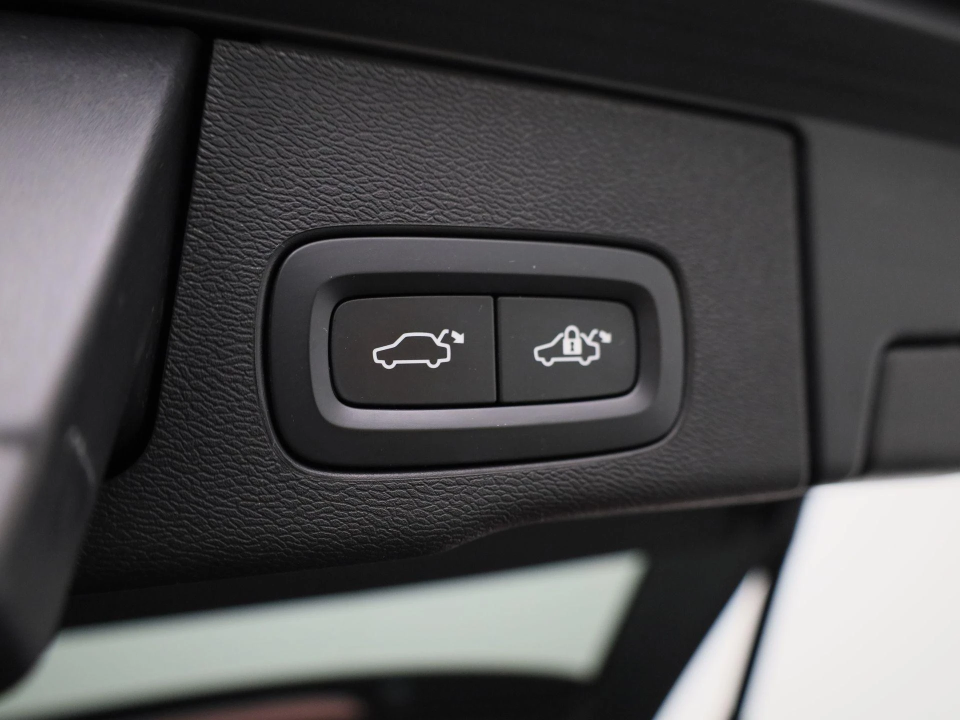 Volvo XC60 B4 D Geartronic Momentum Pro