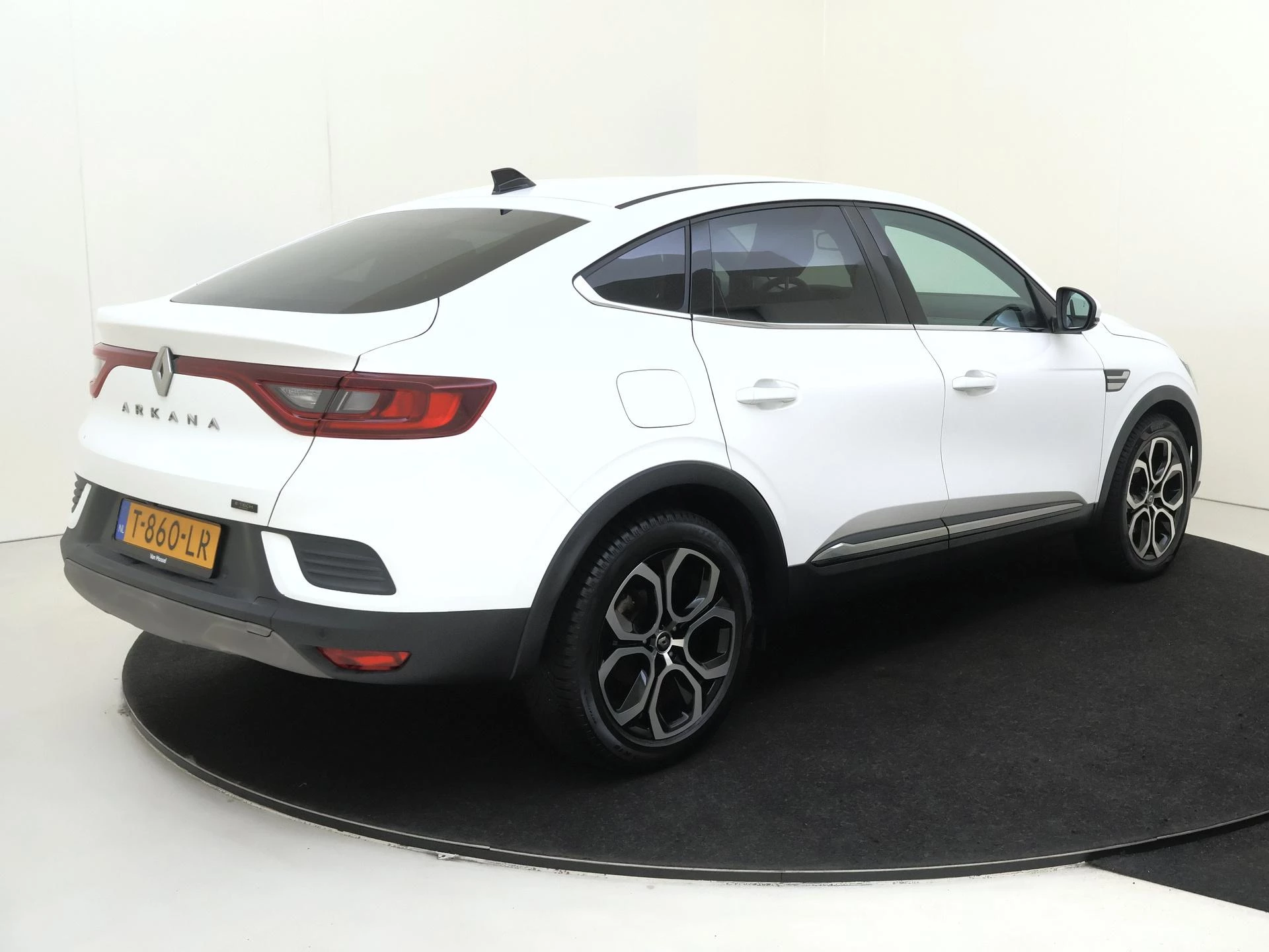 Renault Arkana 1.6 E-Tech 145 FULL-Hybrid Techno