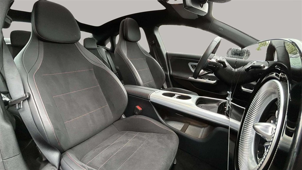 Mercedes-Benz-CLA-image-19