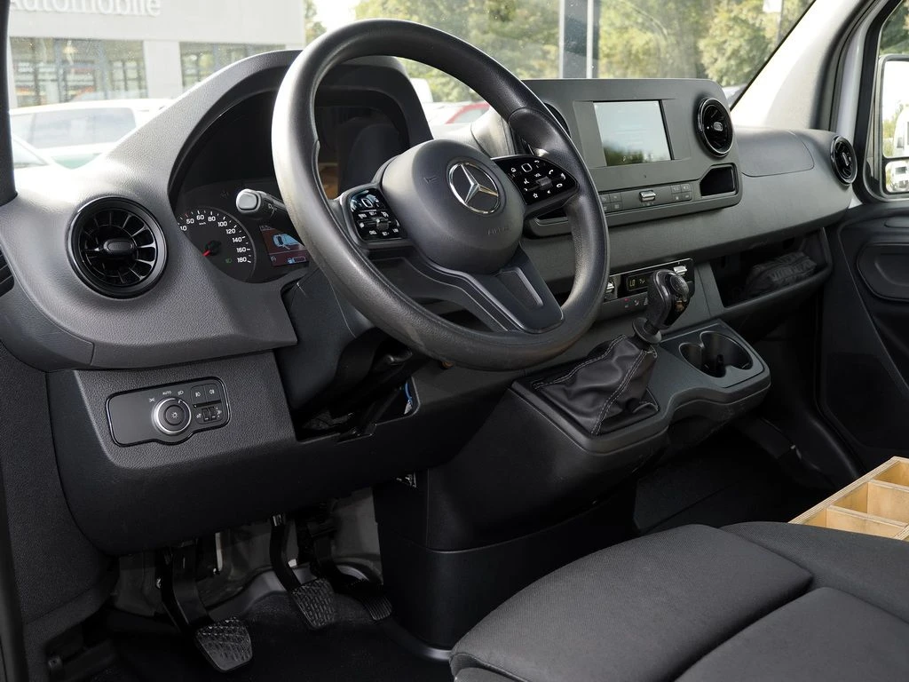 Mercedes-Benz-Sprinter 317 CDI-image-7