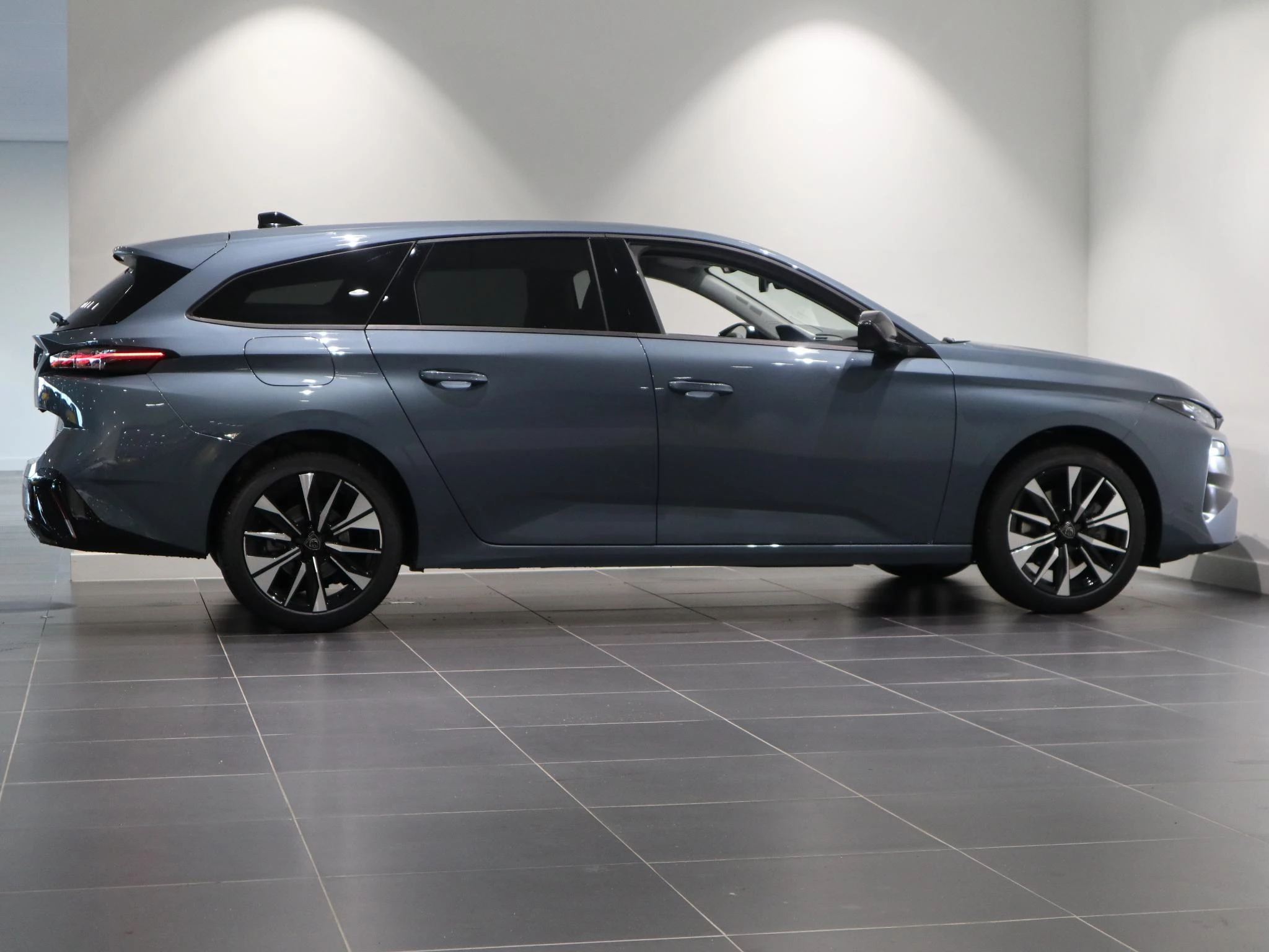 Peugeot-308-image-6