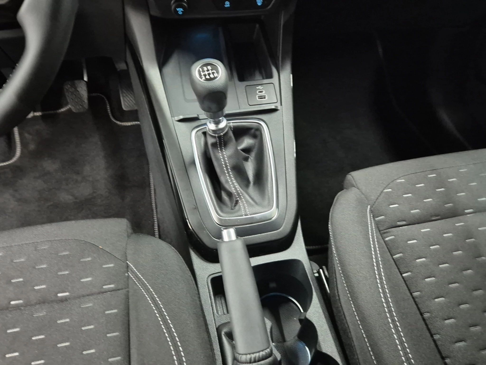 Ford Puma Titanium*ACC*NAVI*RFK*SHZ*LRHZ