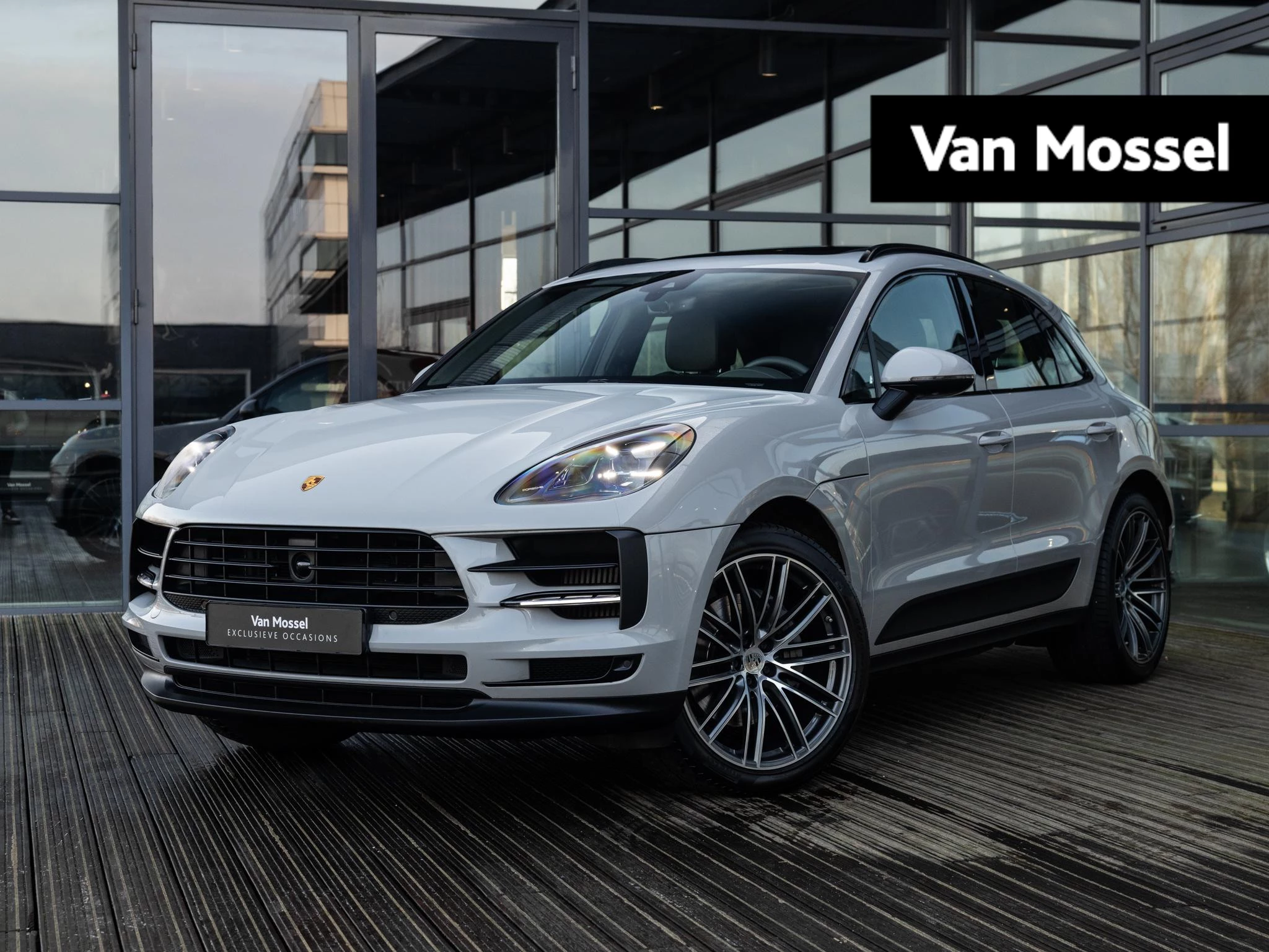 Porsche-Macan-image-0