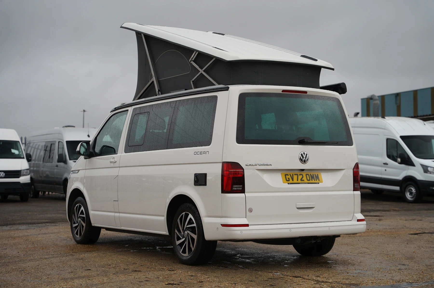 Volkswagen-California-image-2