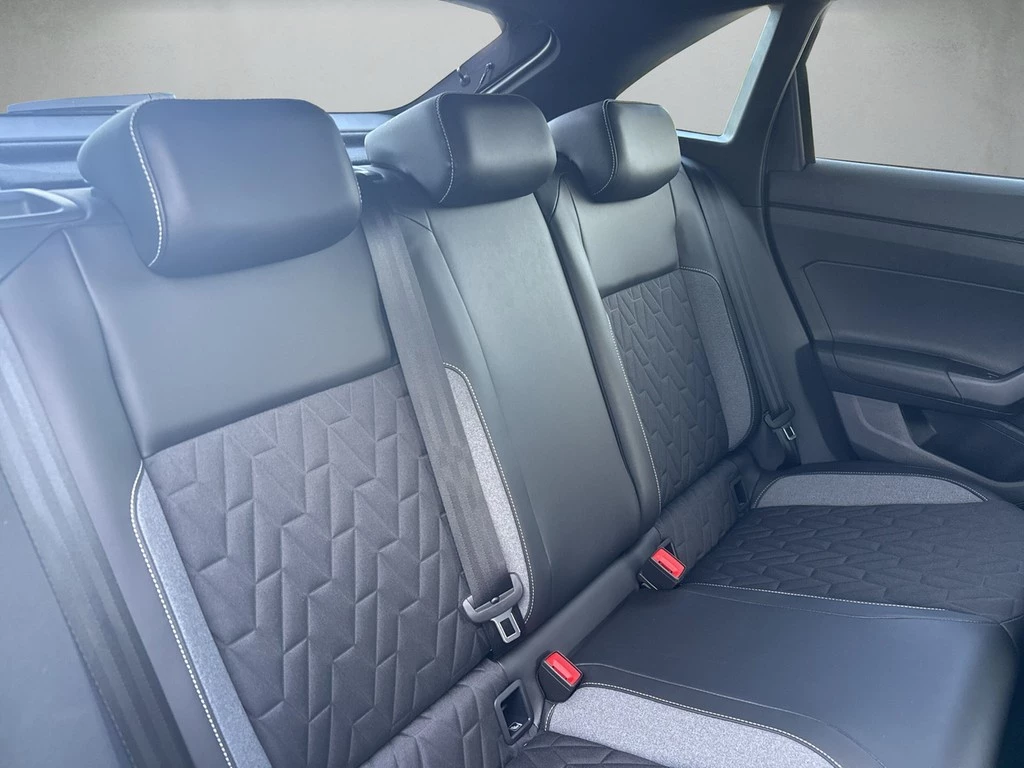 Volkswagen-Taigo-image-11