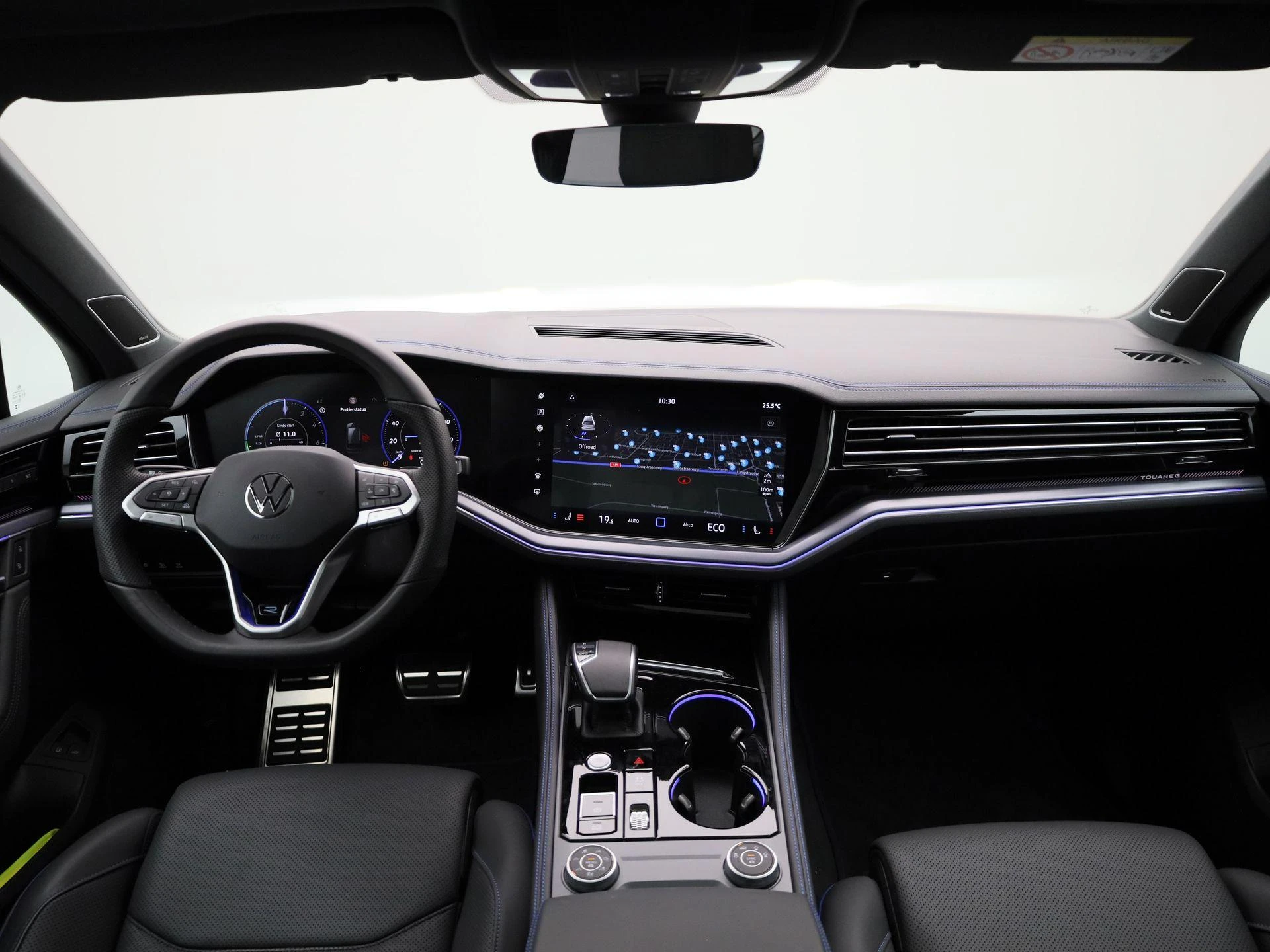 Volkswagen-Touareg-image-52