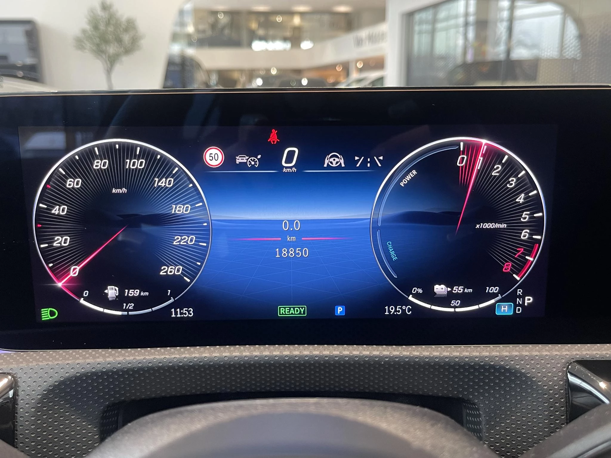 Mercedes-Benz Classe A 250 e AMG Line + LEDER + BURMESTER + MULTIBEAM LED + CARPLAY +