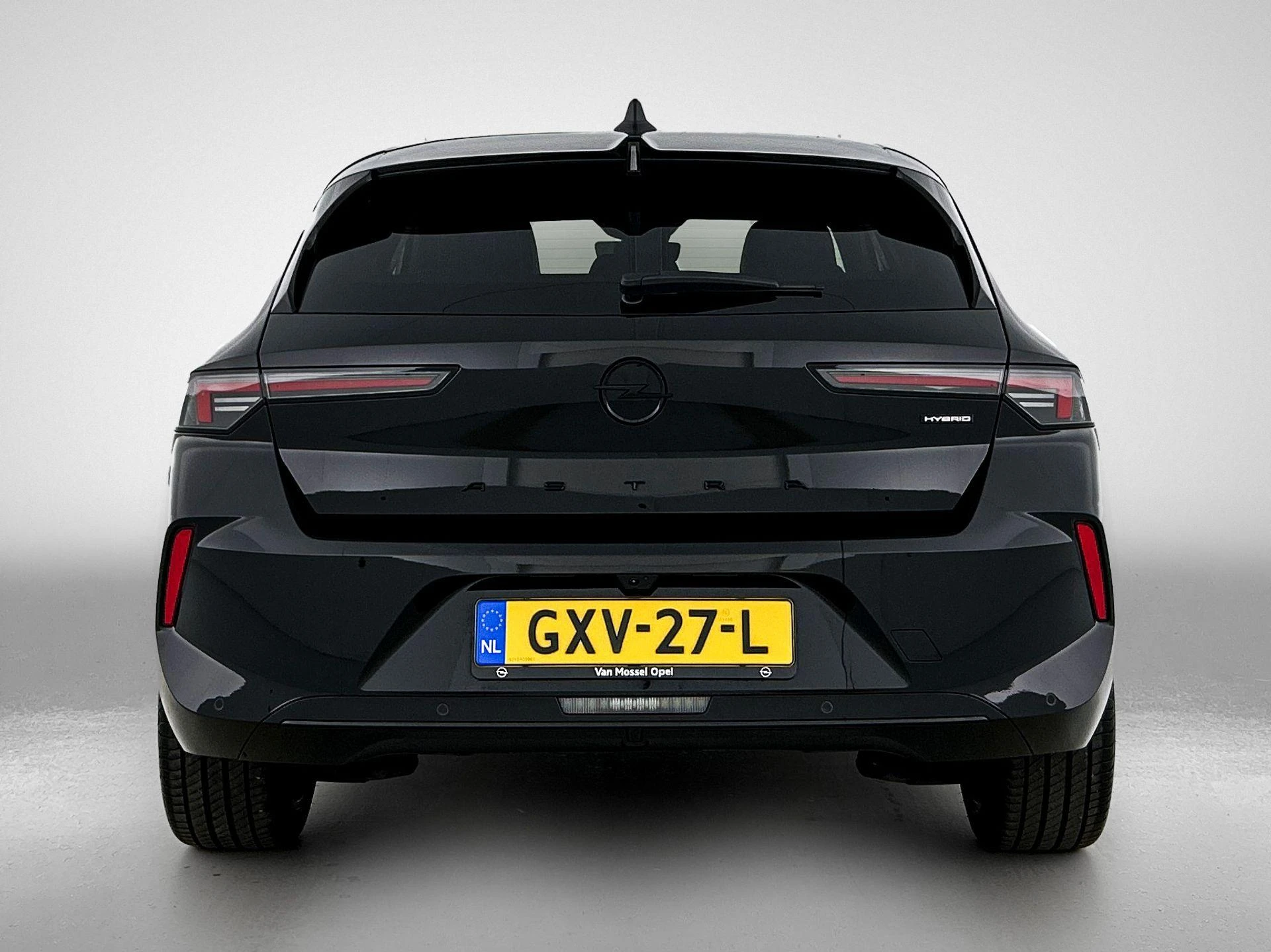 Opel-Astra-image-2