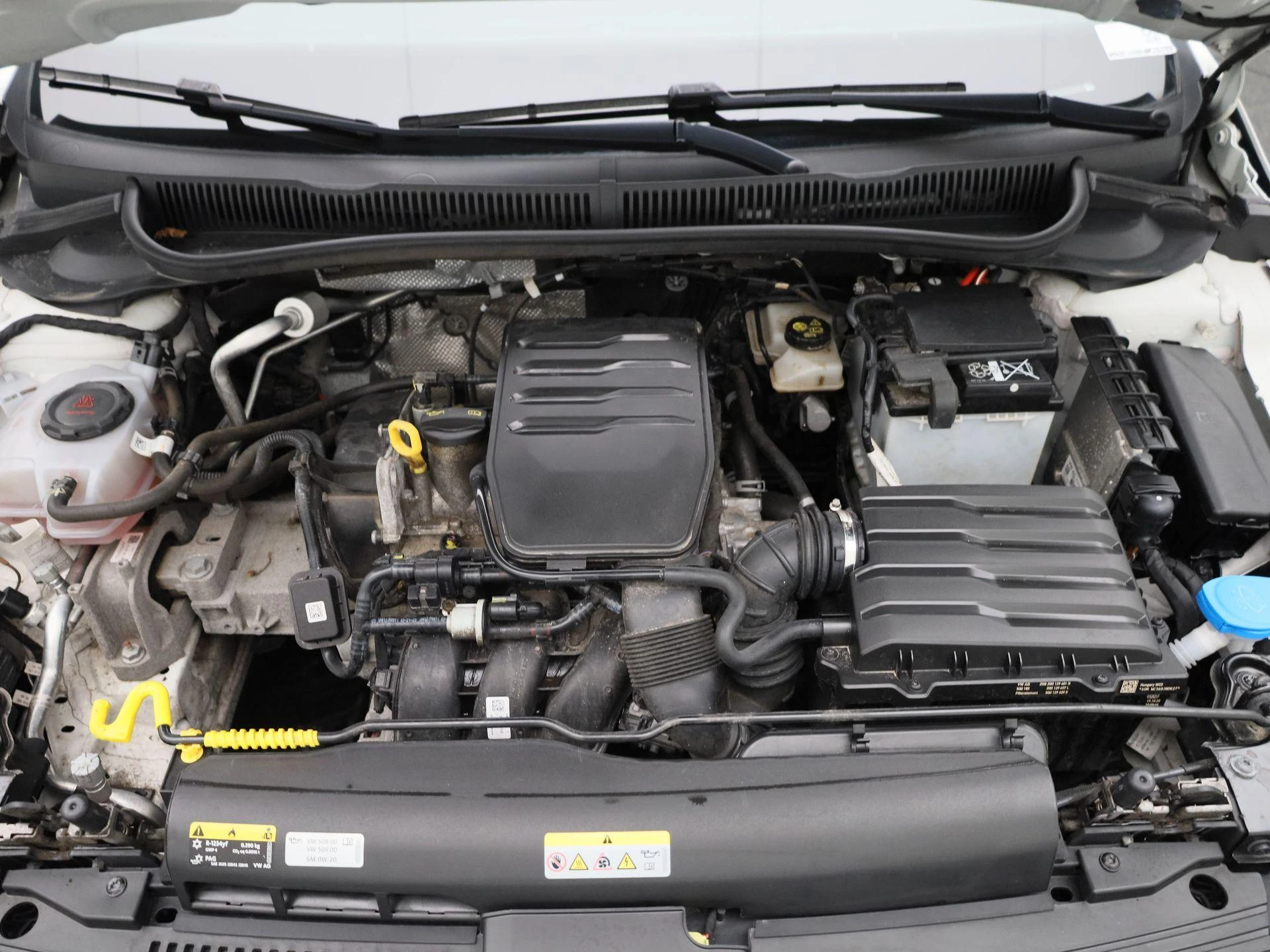 Volkswagen-Polo-image-33