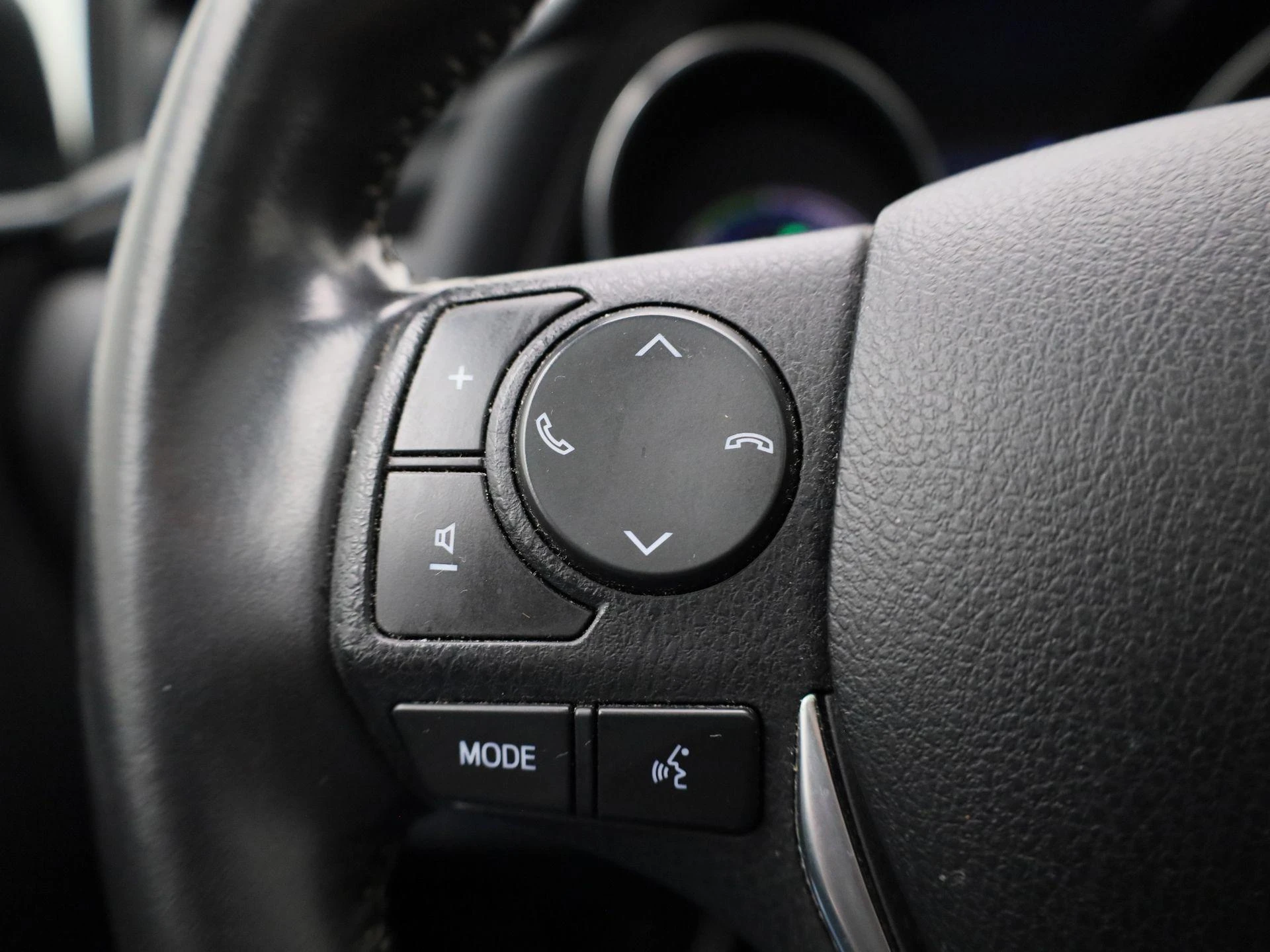 Toyota-Auris-image-18