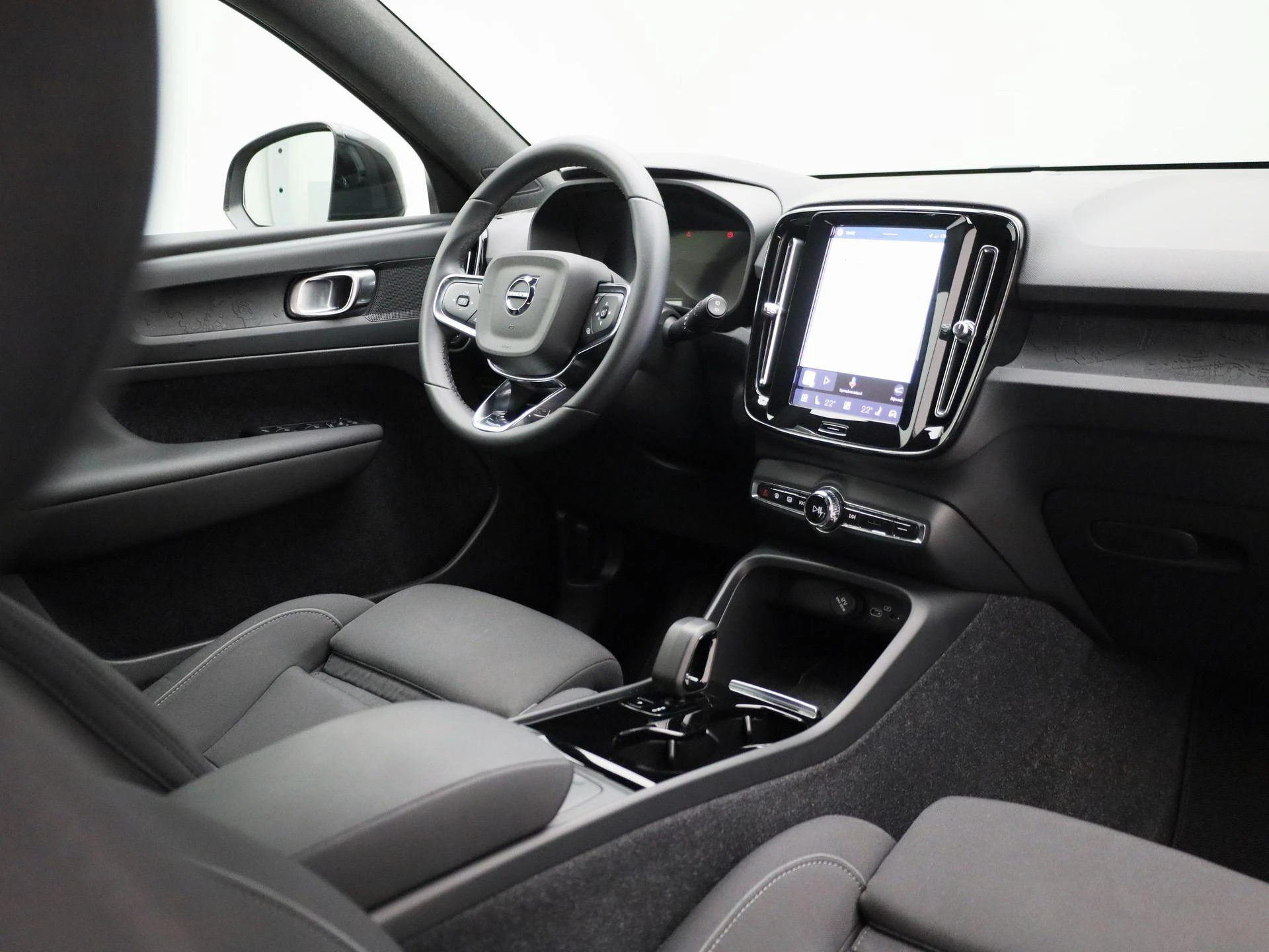Volvo-XC40-image-32