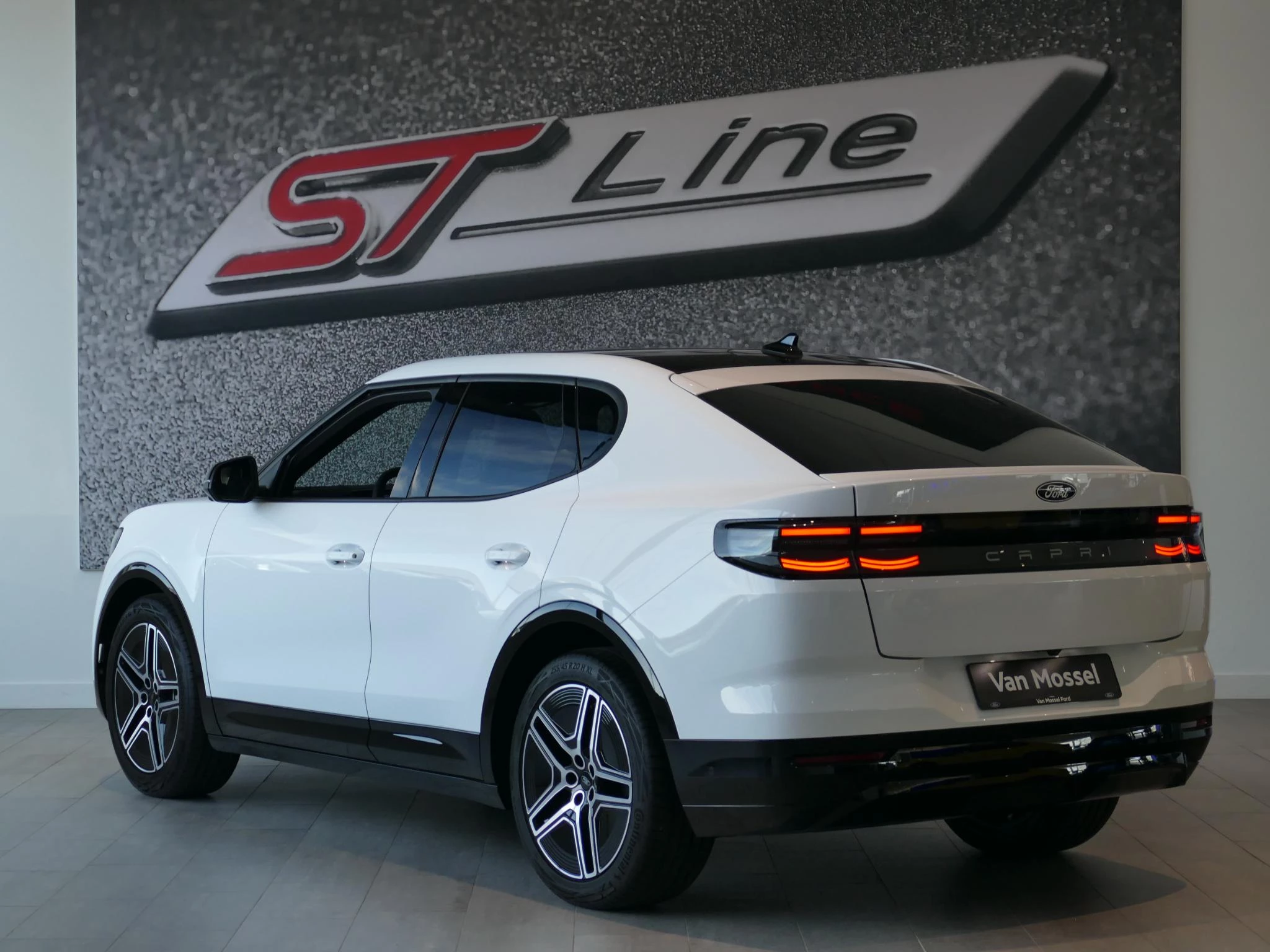 Ford Capri Premium Extended Range RWD 77 kWh