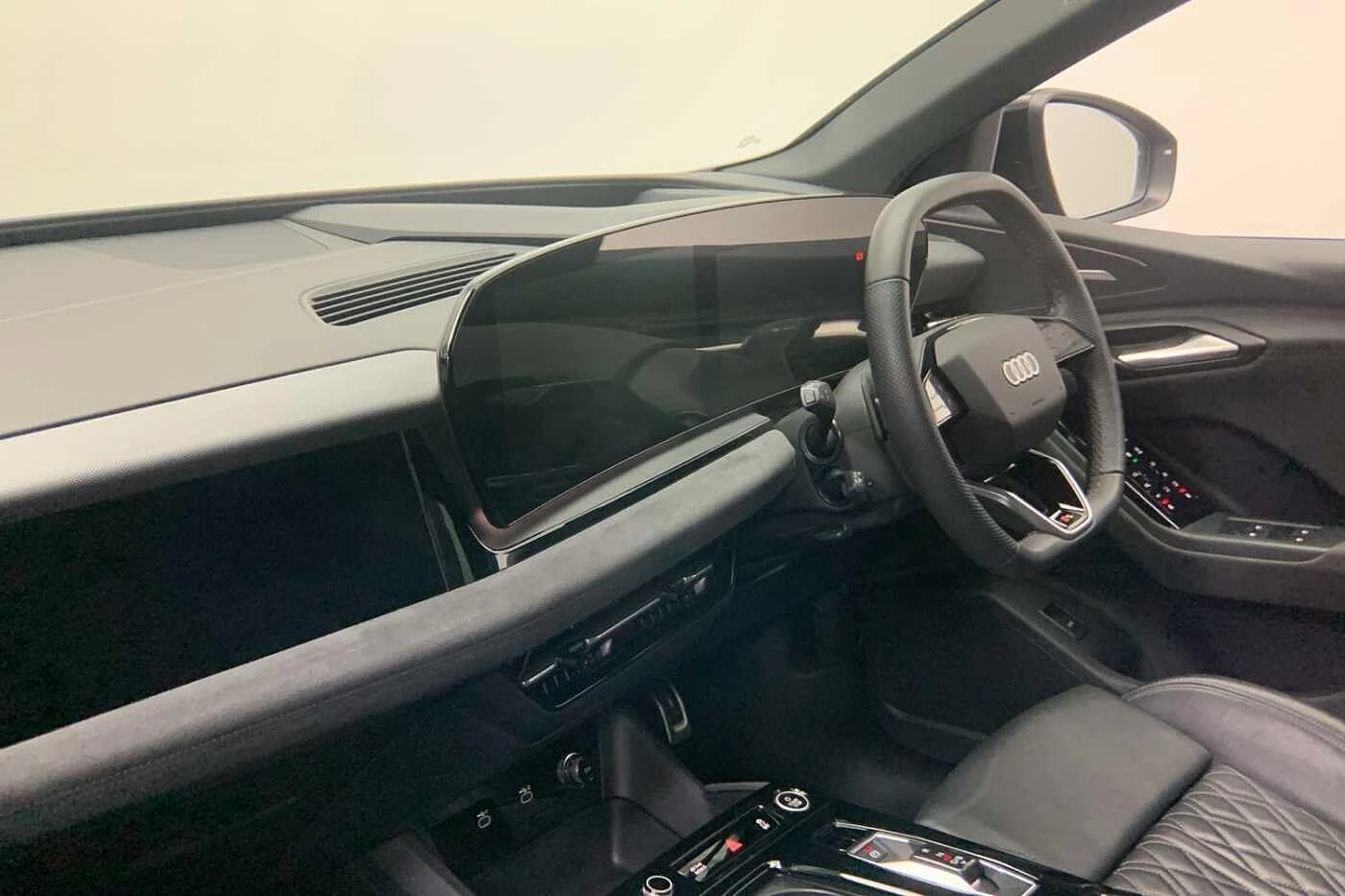 Audi-Q6 e-tron-image-11