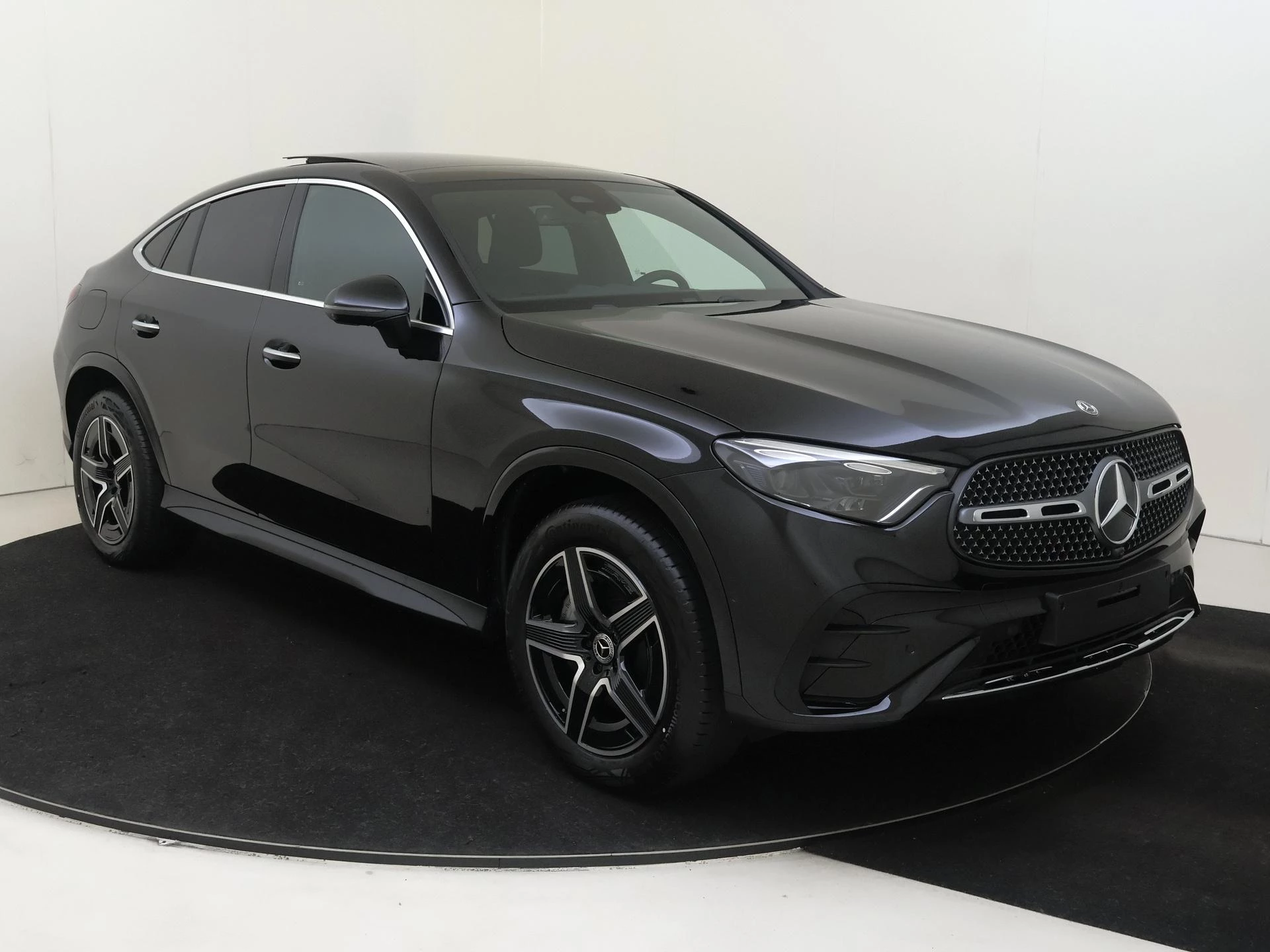Mercedes-Benz-GLC-image-1