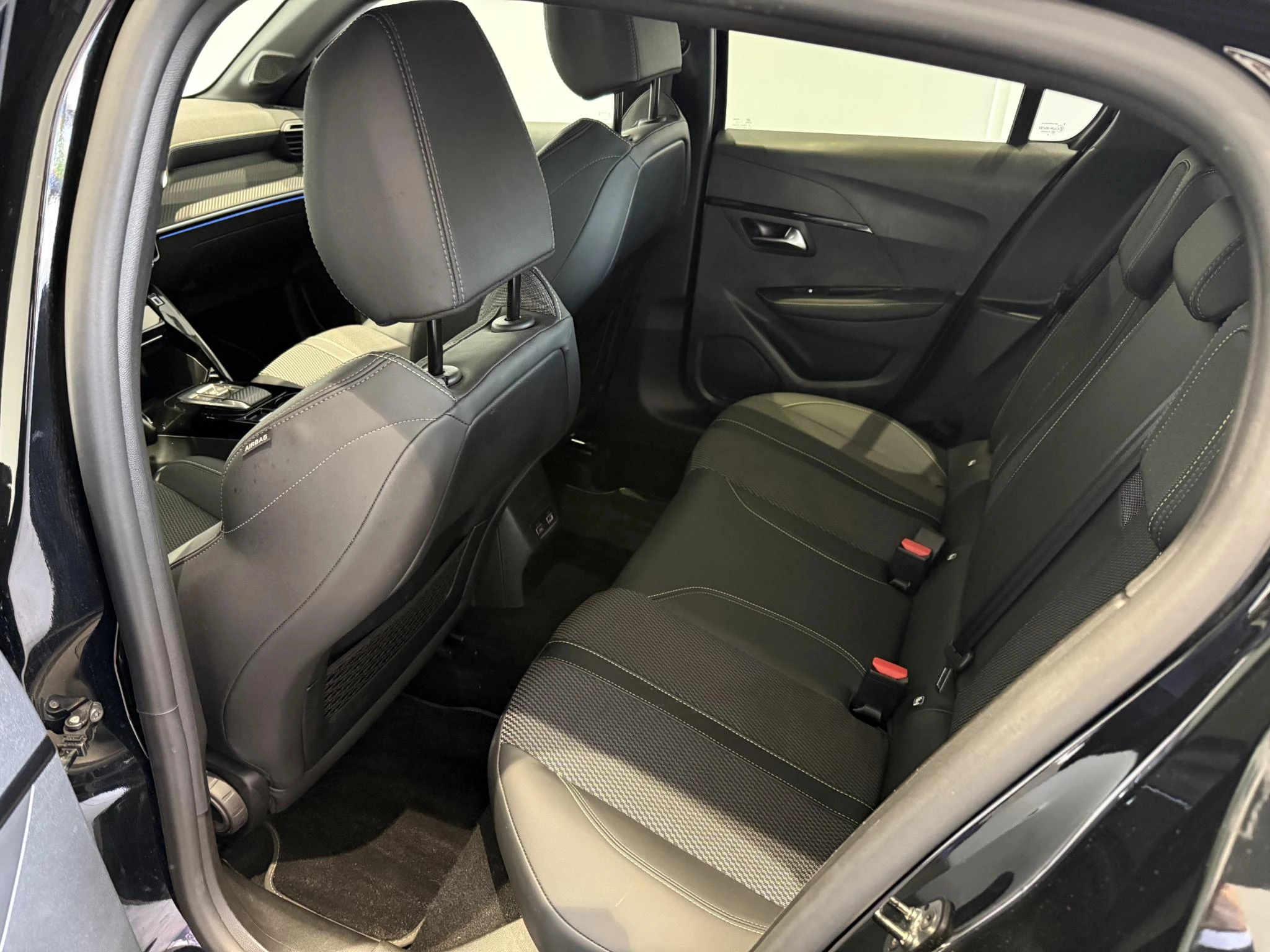 Peugeot 208 1.2 Hybrid 145 e-DCS6 GT