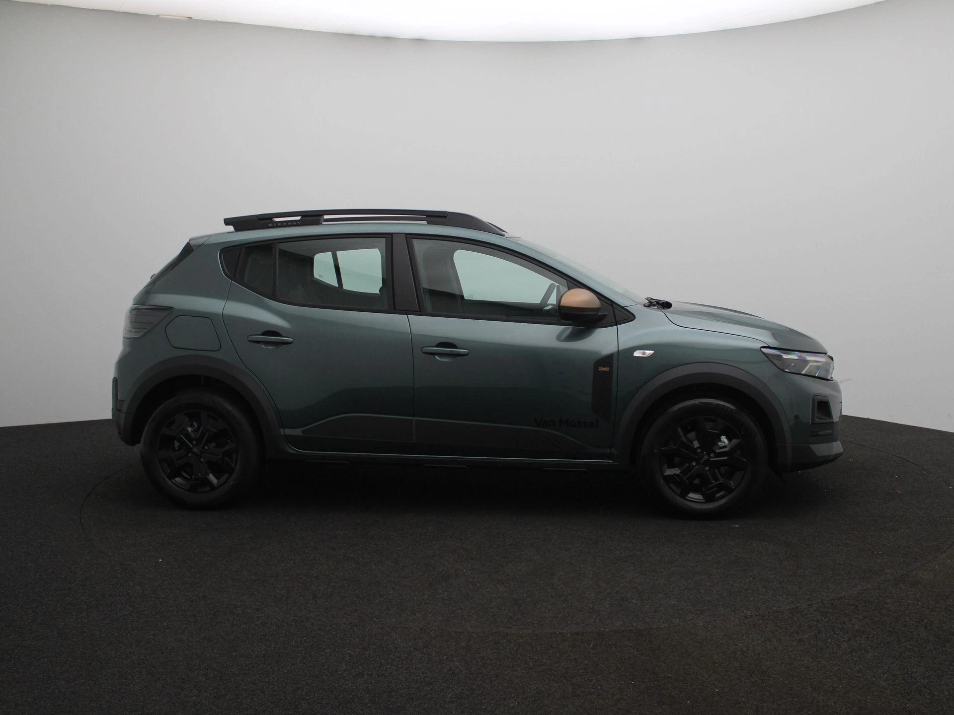 Dacia-Sandero Stepway-image-5